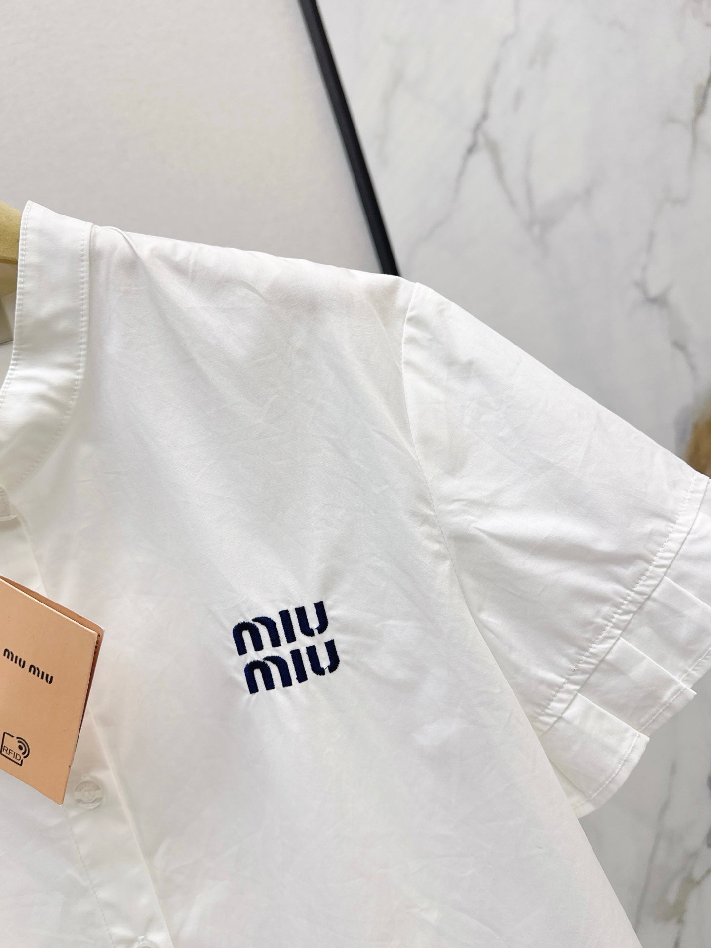Miu 25ss embroidered shirt