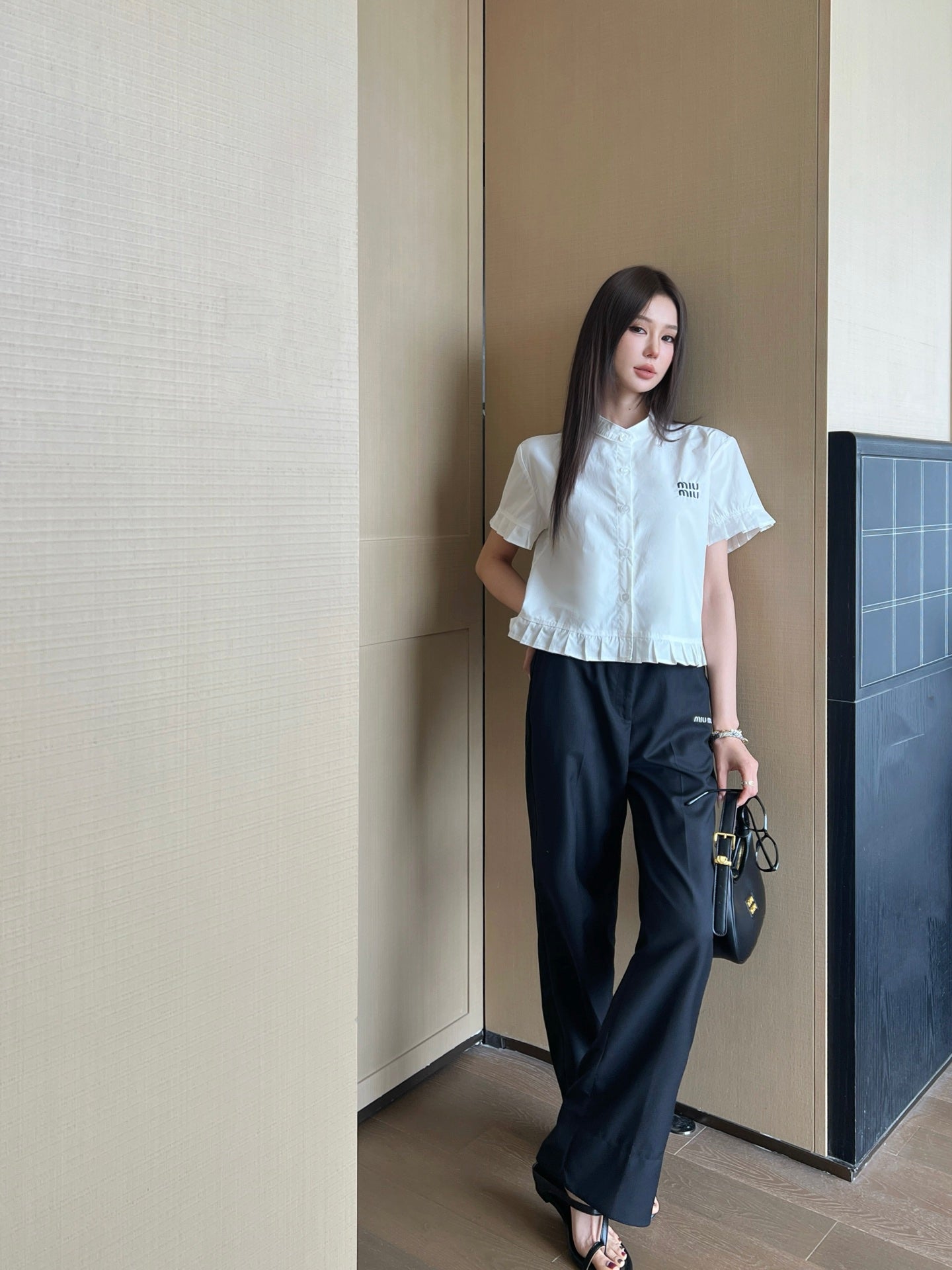 Miu 25ss embroidered shirt