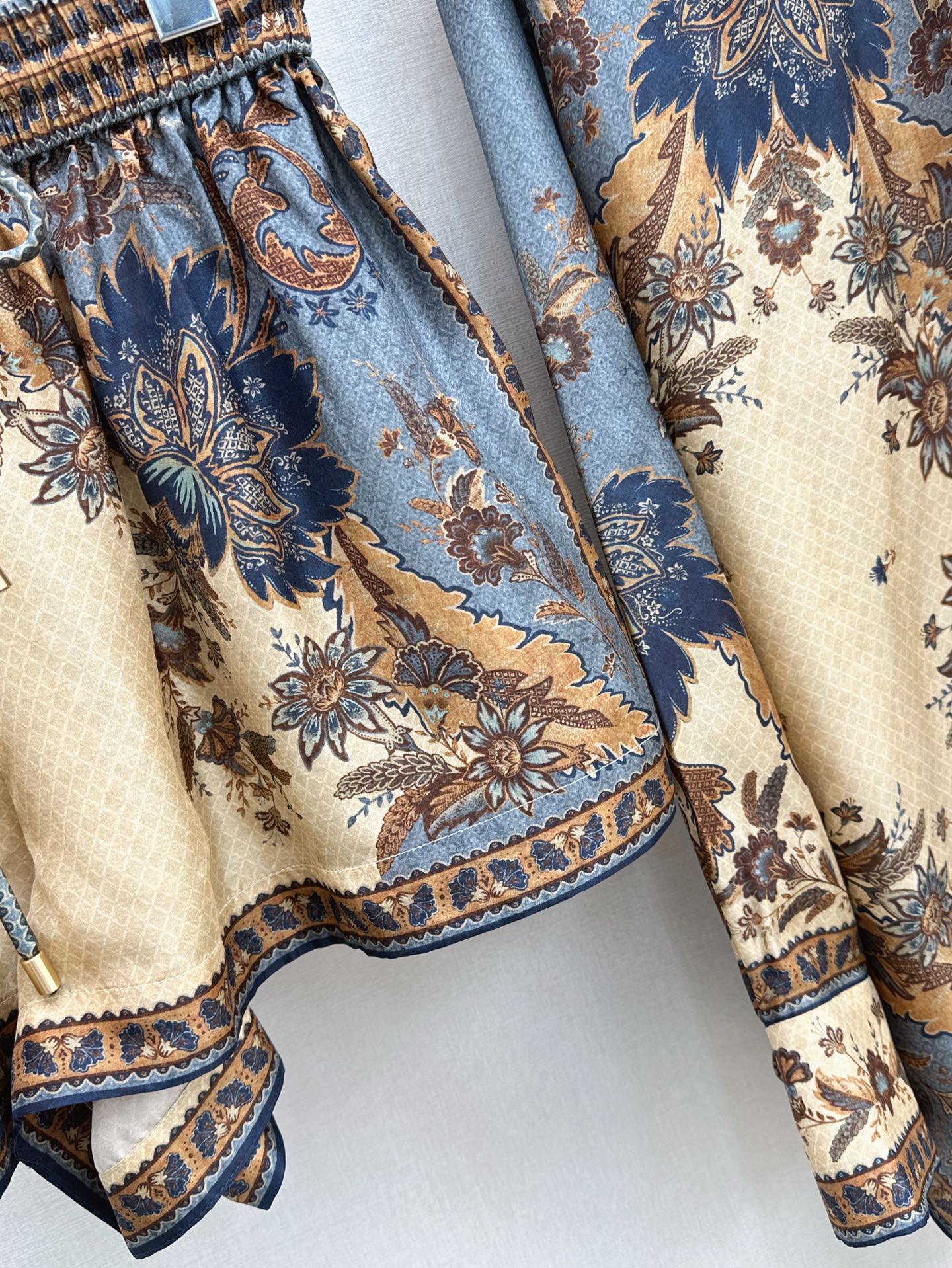 Zim 25ss print silk short
