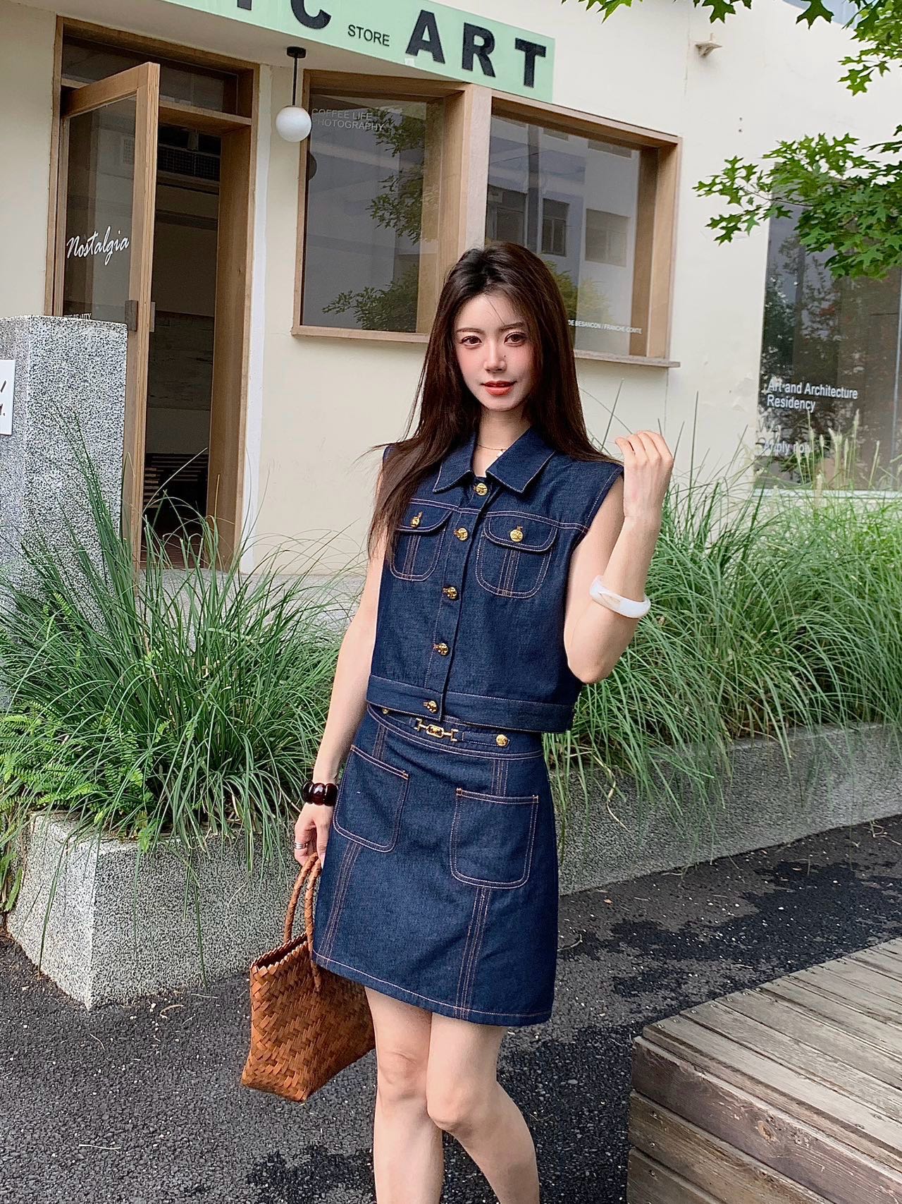 Celi 25ss denim skirt
