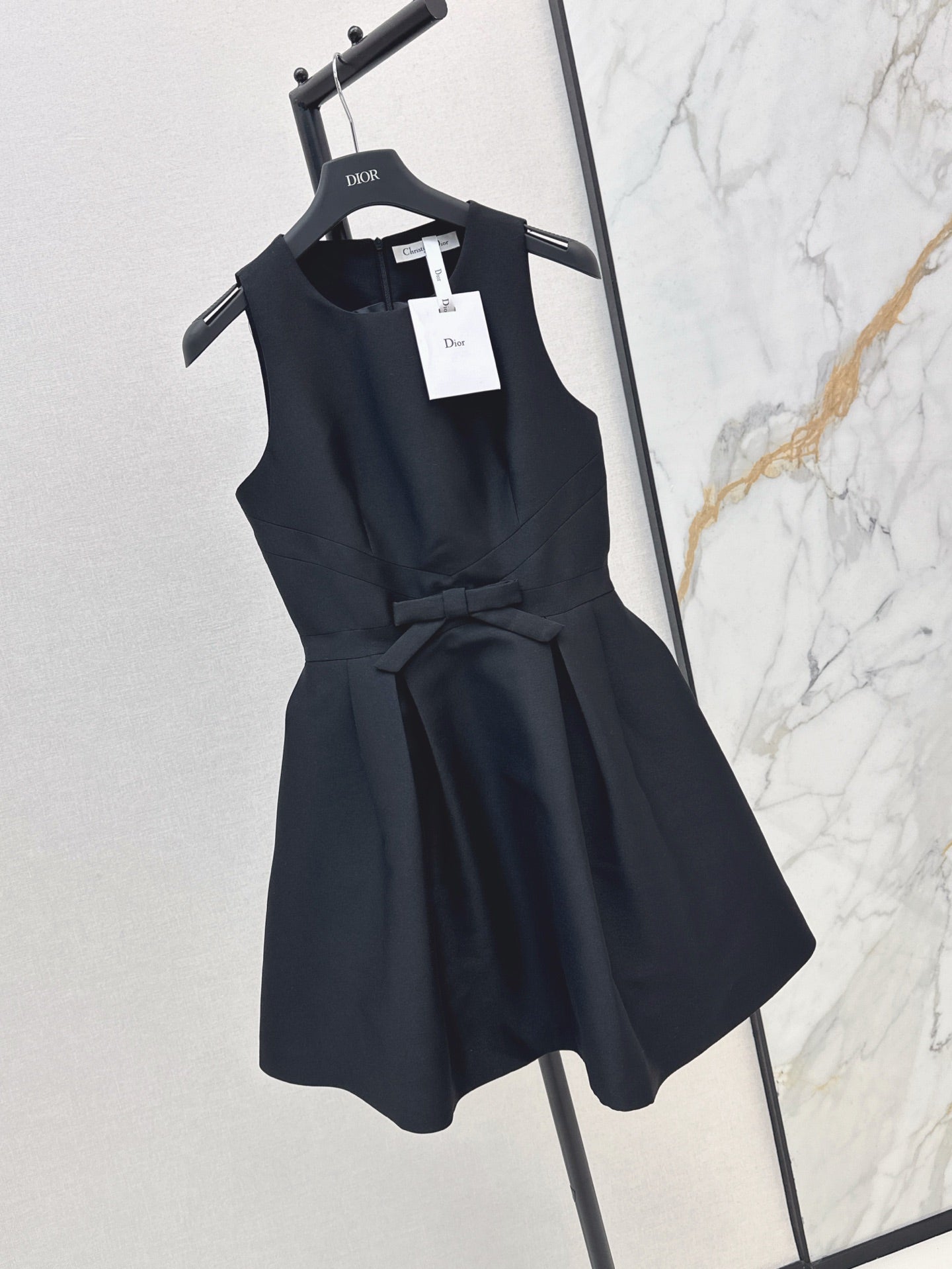 CD 25SS sleeveless dress