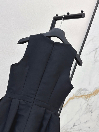 CD 25SS sleeveless dress