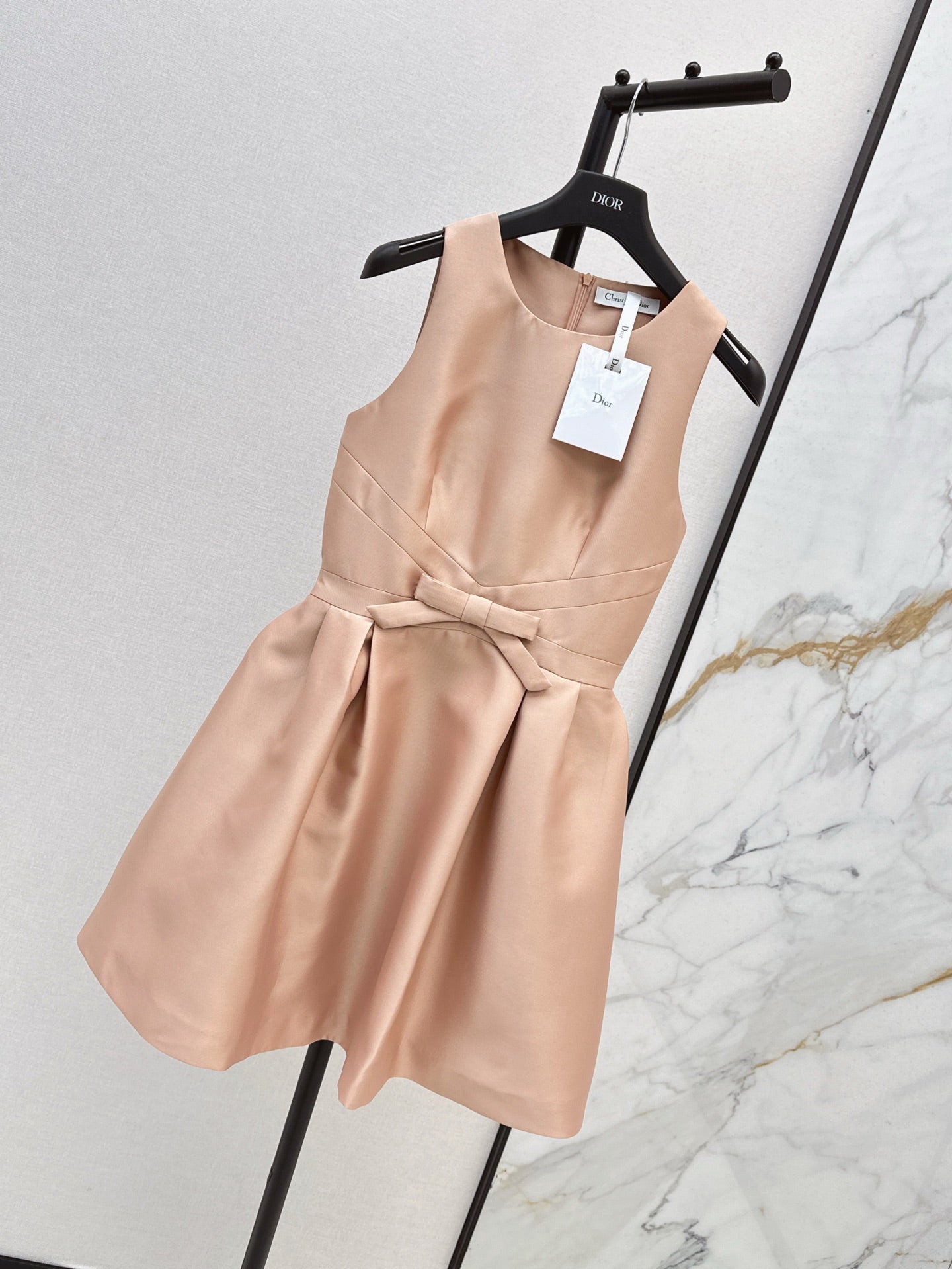 CD 25SS sleeveless dress