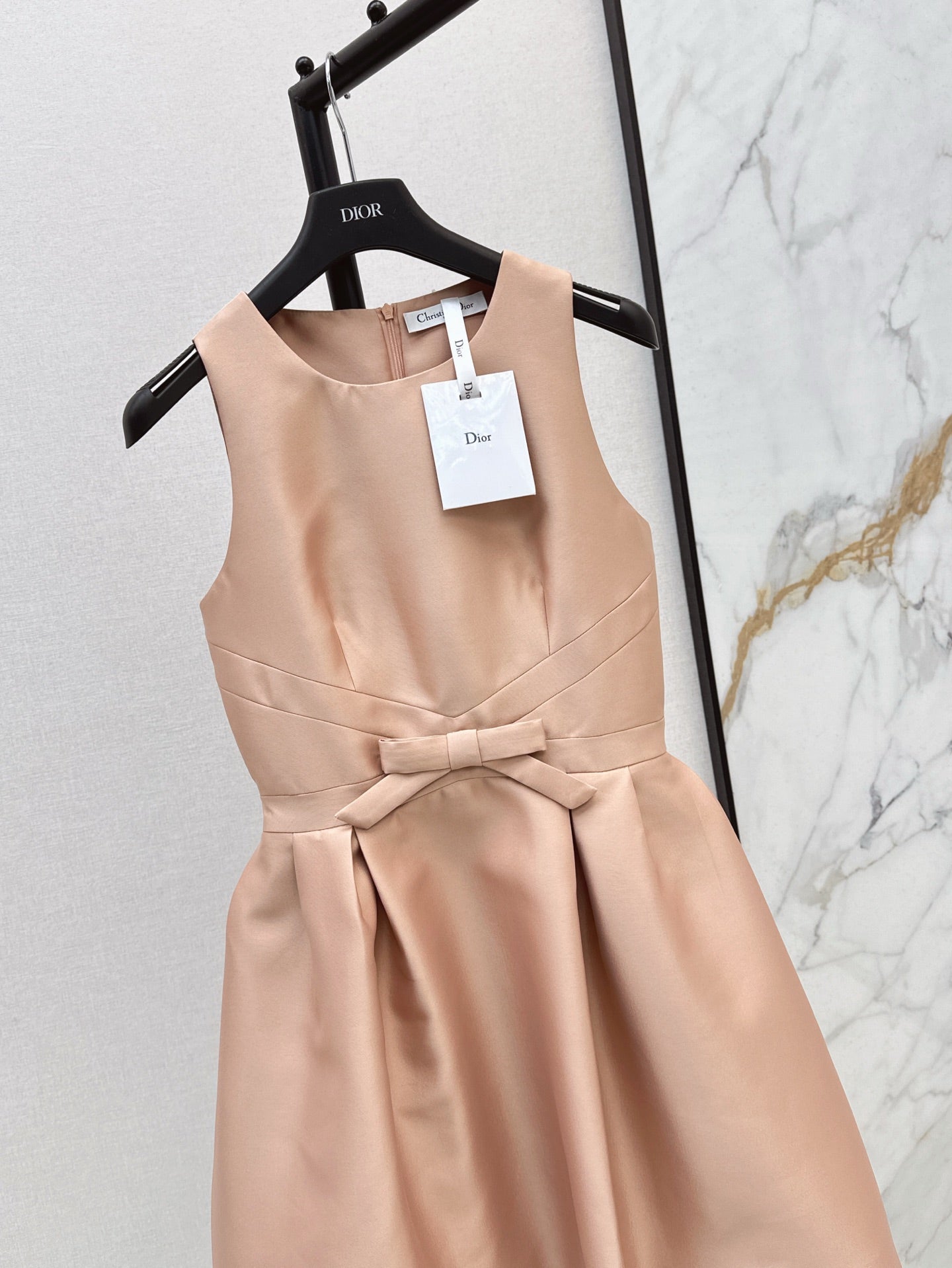 CD 25SS sleeveless dress