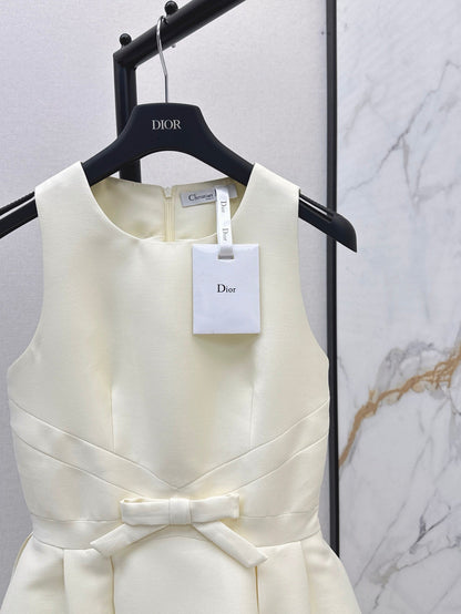 CD 25SS sleeveless dress