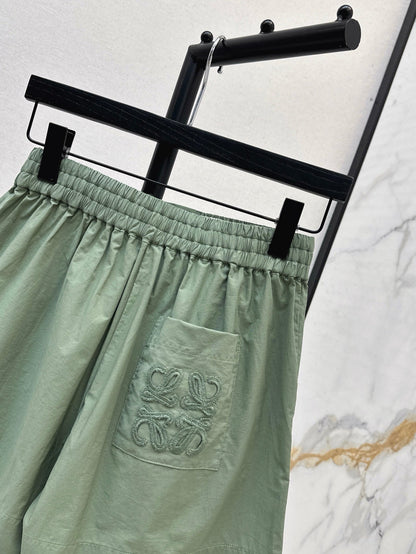 Loe 25ss embroidered short