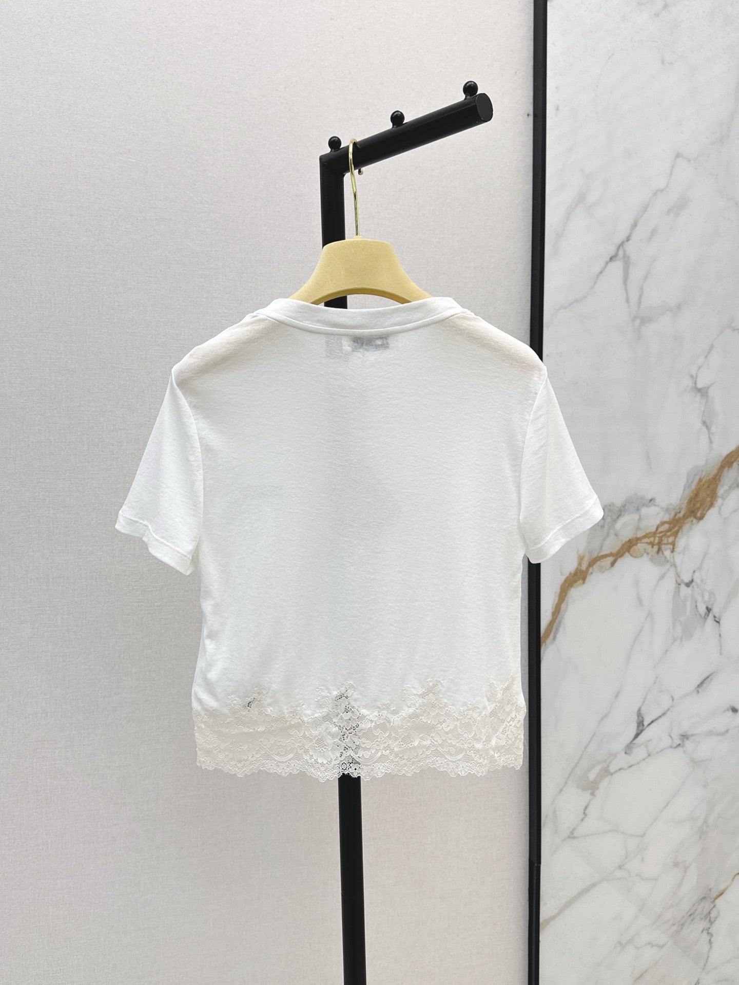 Miu 25ss lace t-shirt