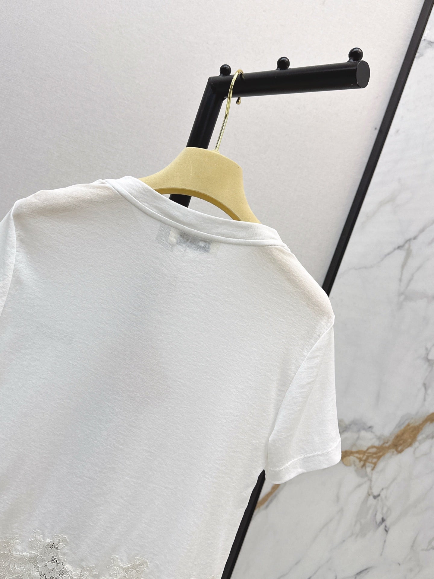 Miu 25ss lace t-shirt