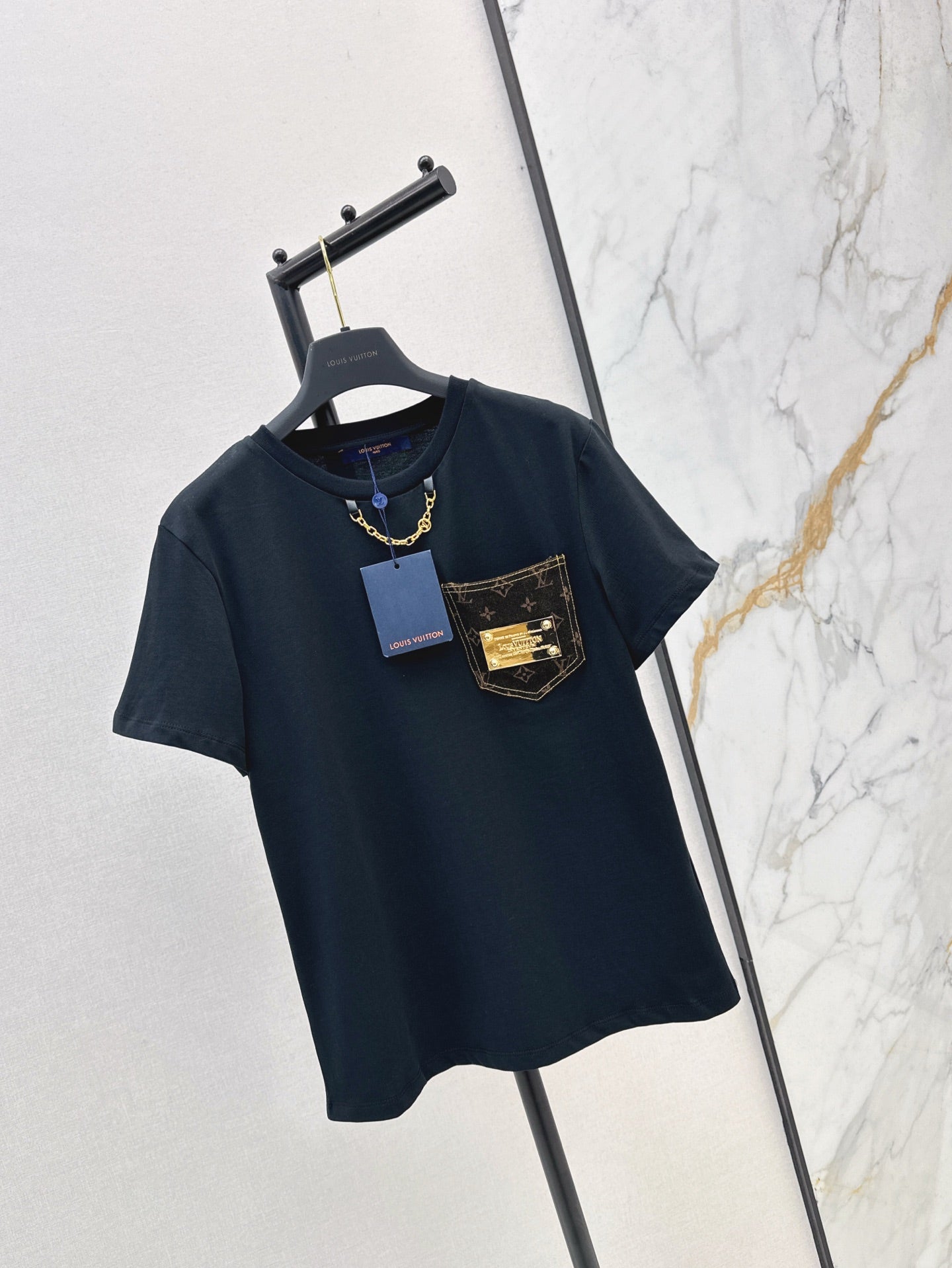 Lou 25ss packet t-shirt