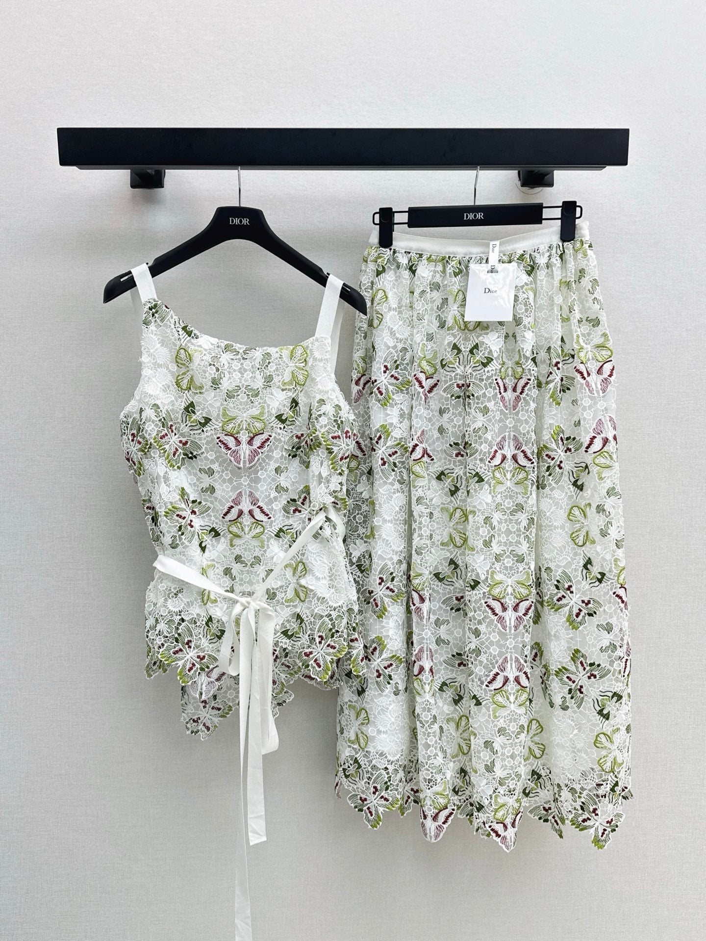 CD 25ss lace embroidered camisole