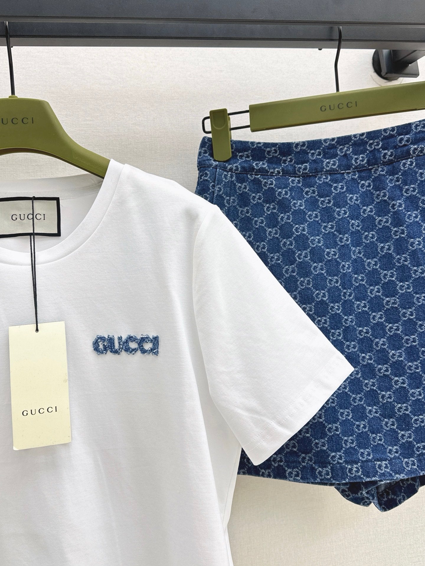 Gu 25ss tee short set