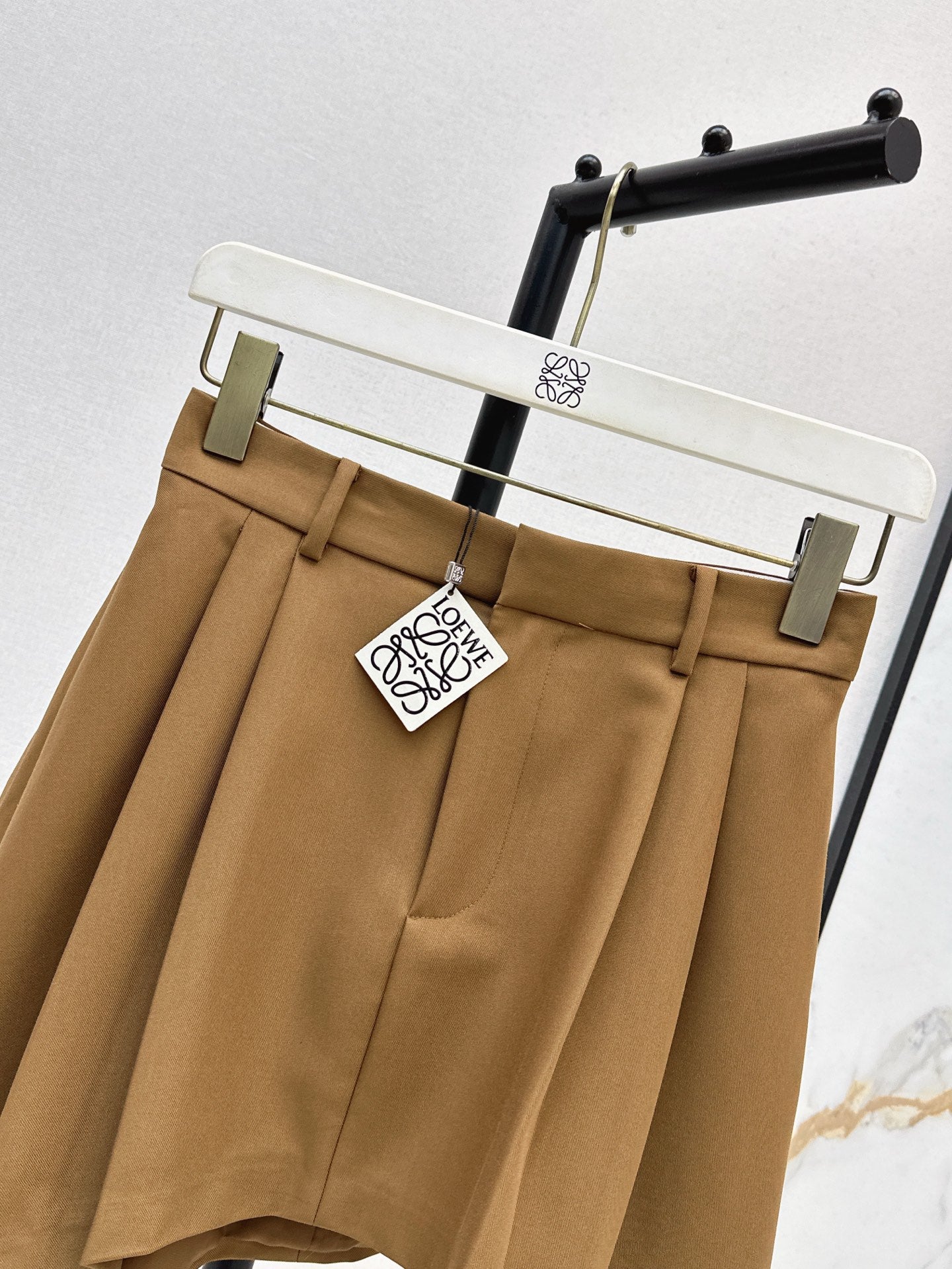Loe 25ss pleated skirt