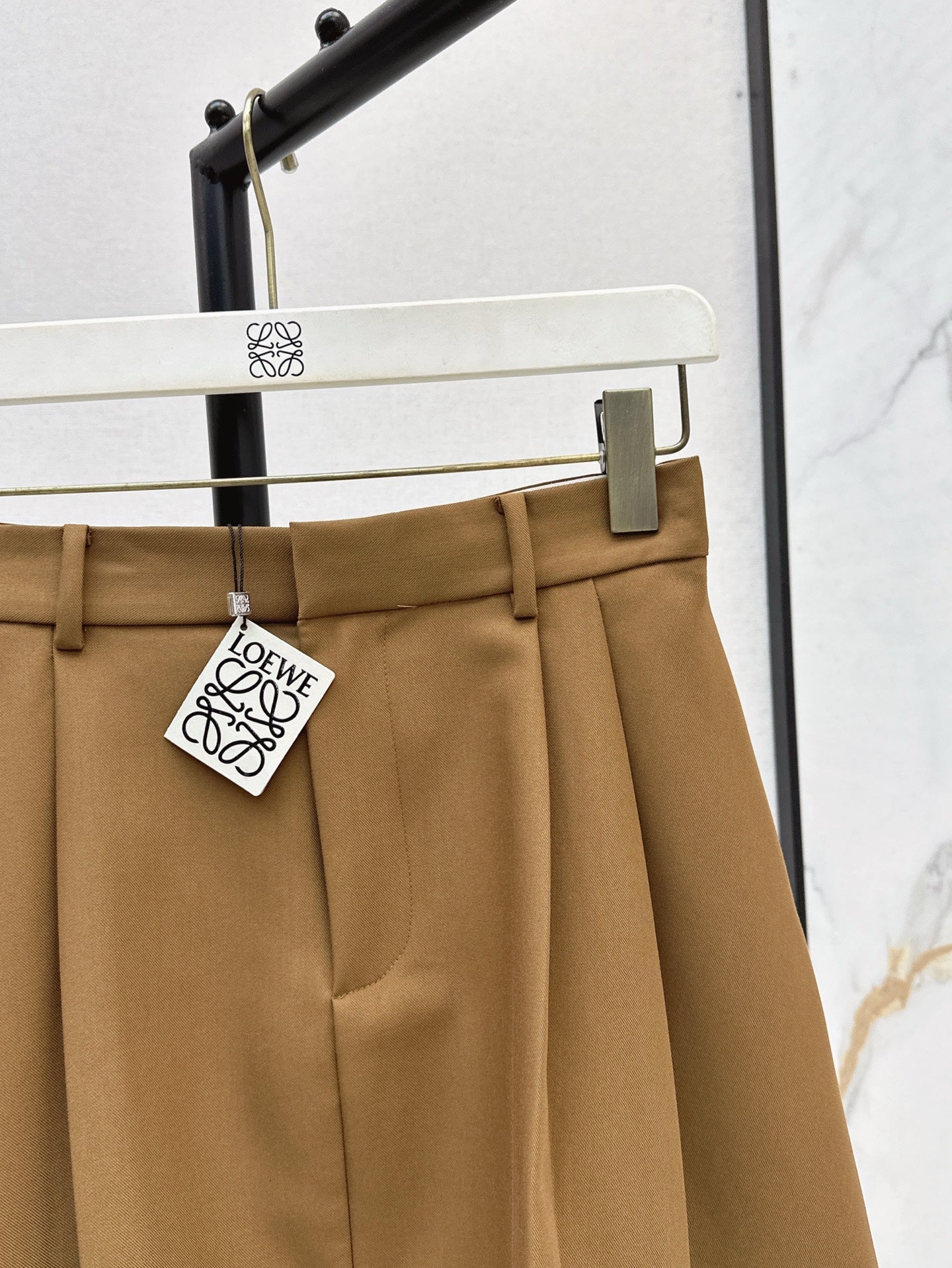Loe 25ss pleated skirt