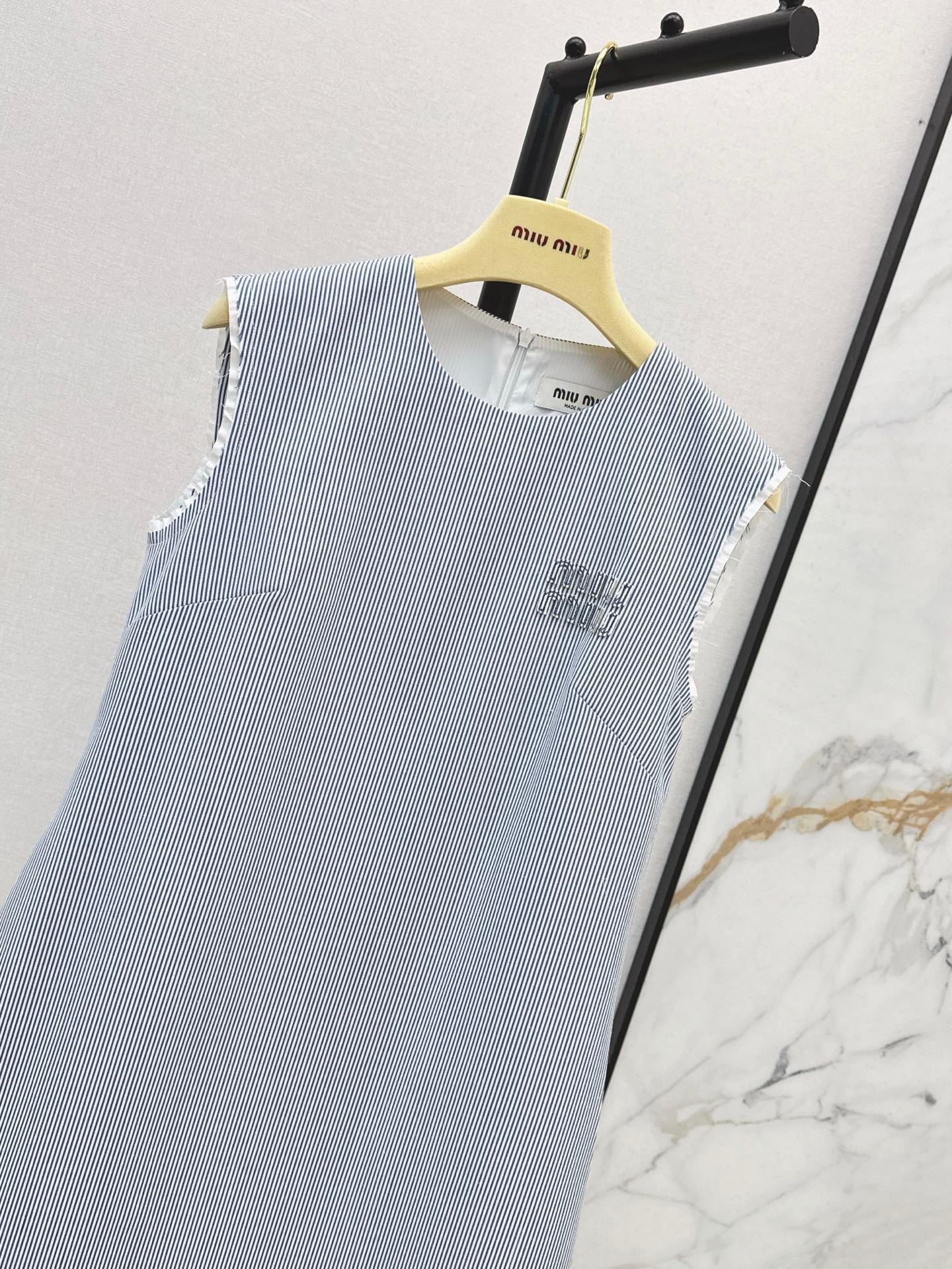Mi 25ss sleeveless dress