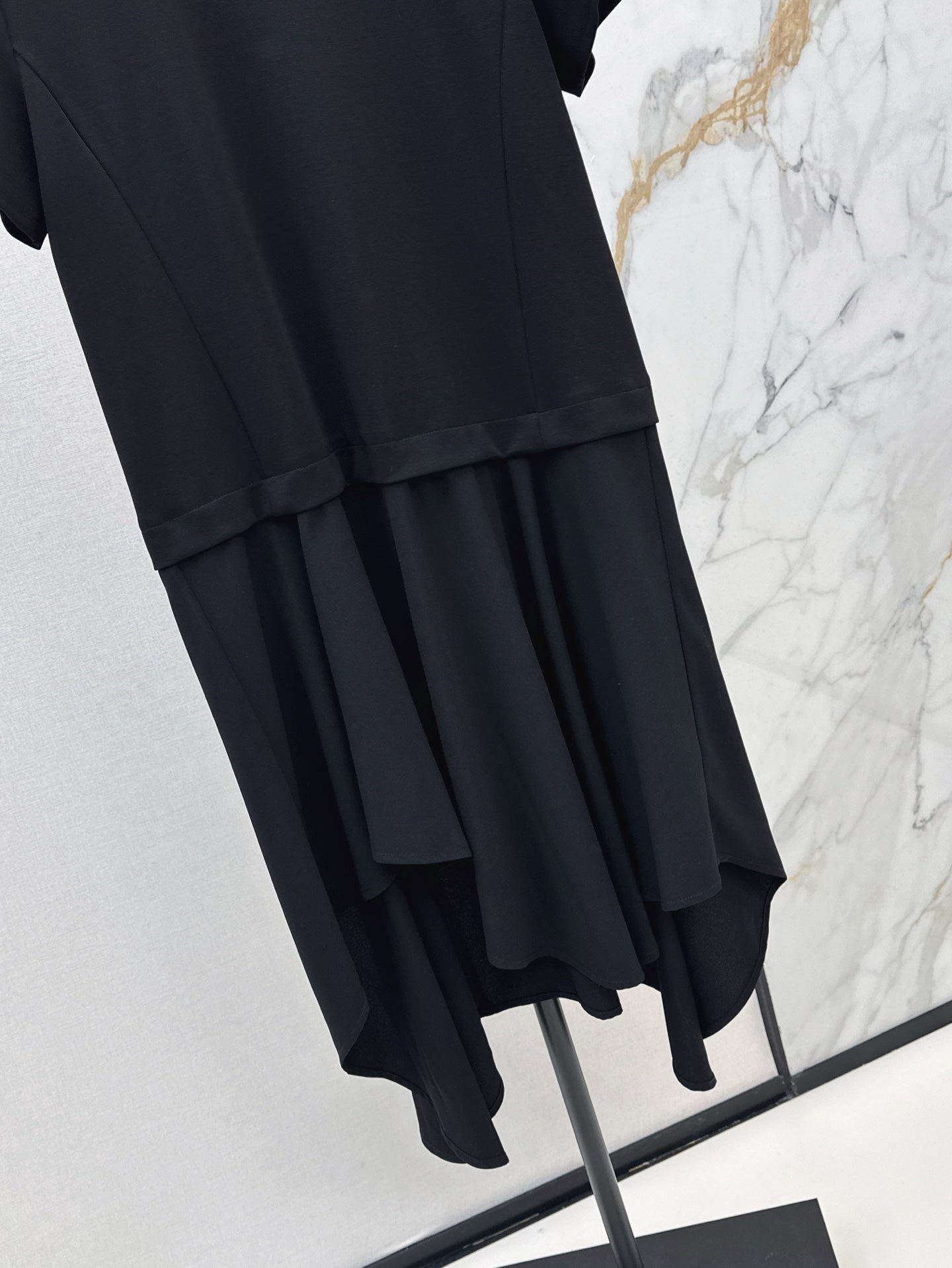 Loe 25ss embroidered dress