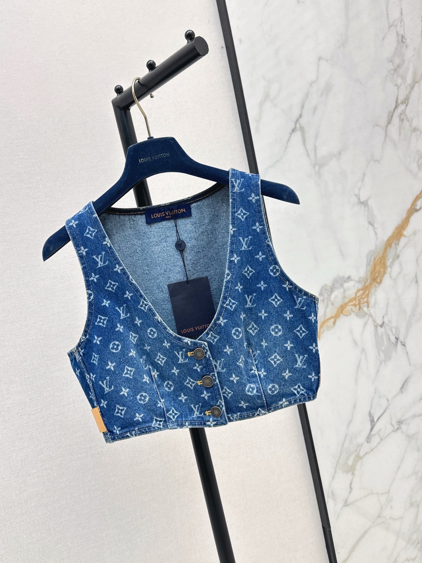 Louis 25ss crop vest