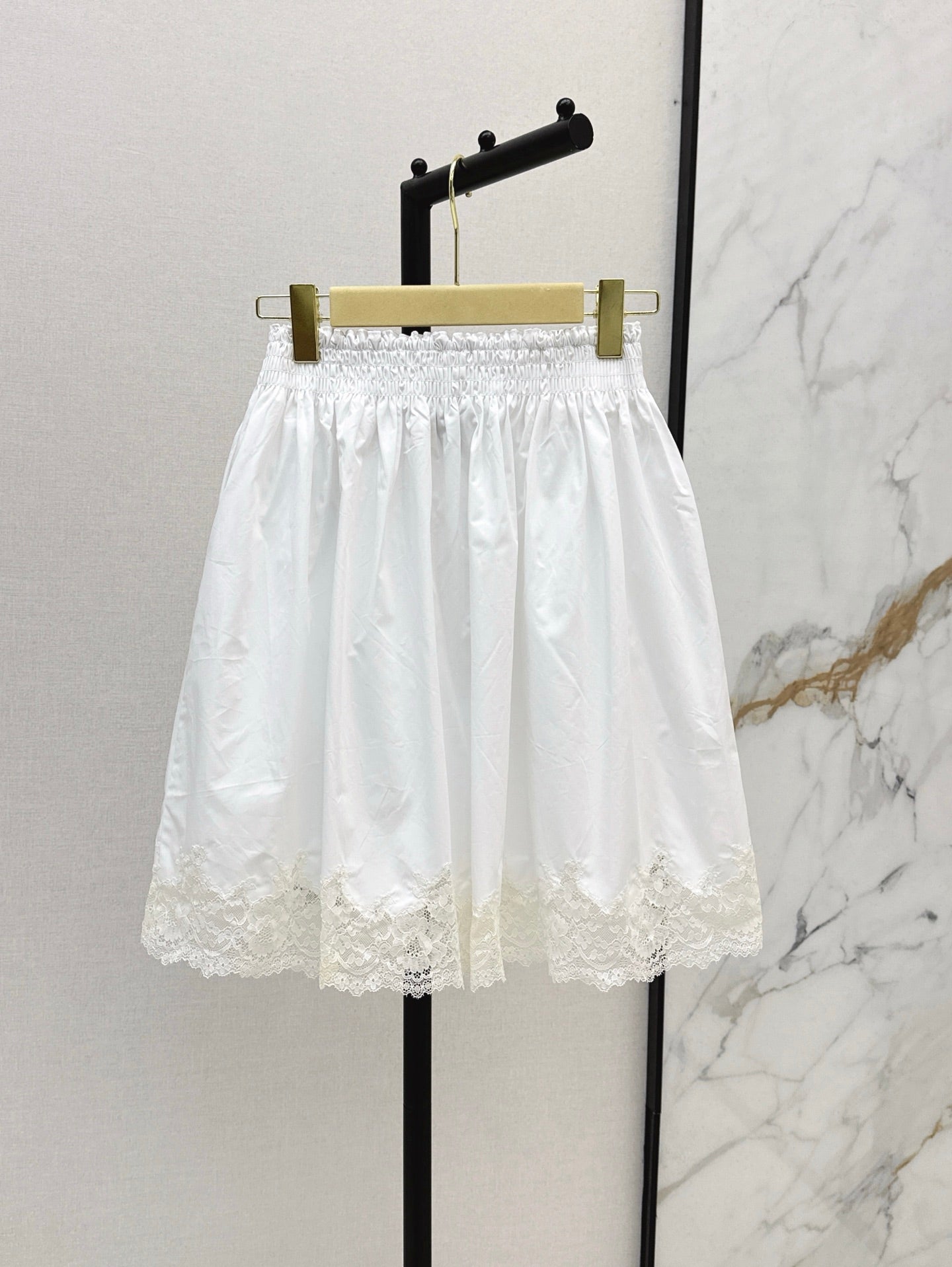 Miu 25ss lace skirt