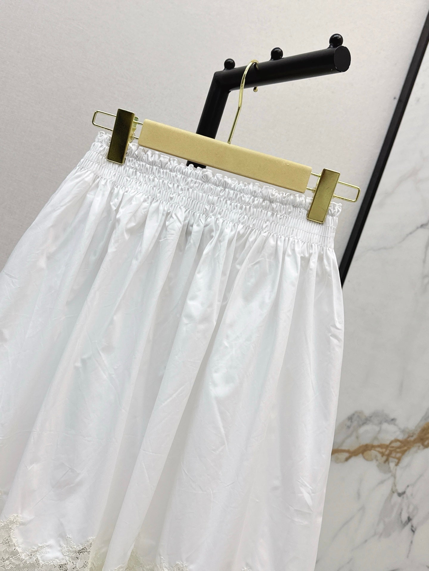 Miu 25ss lace skirt