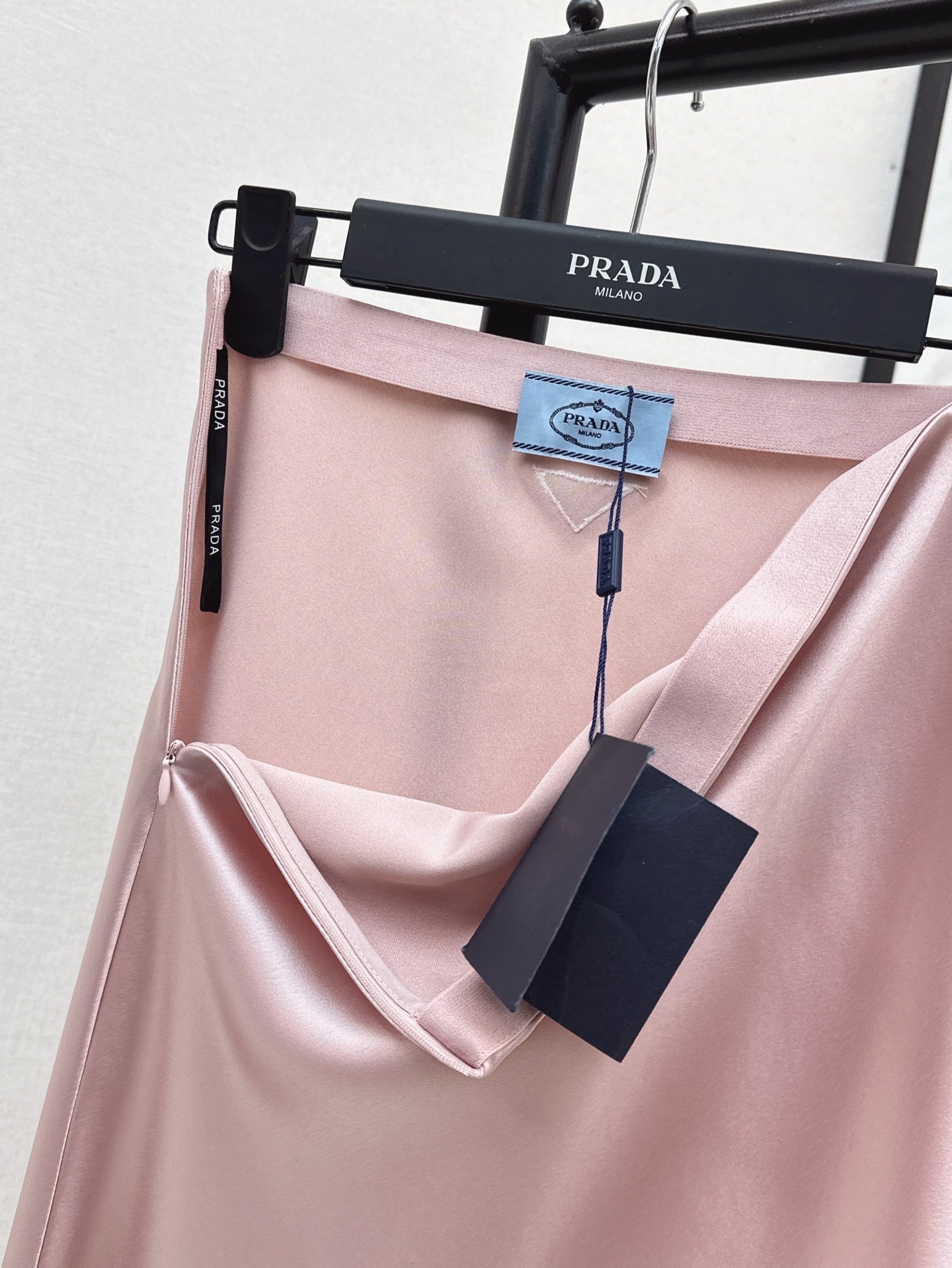 Pra 25ss satin skirt
