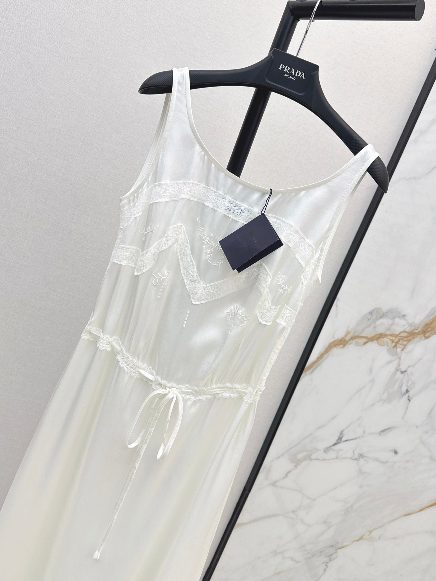 Pra 25ss satin lace dress