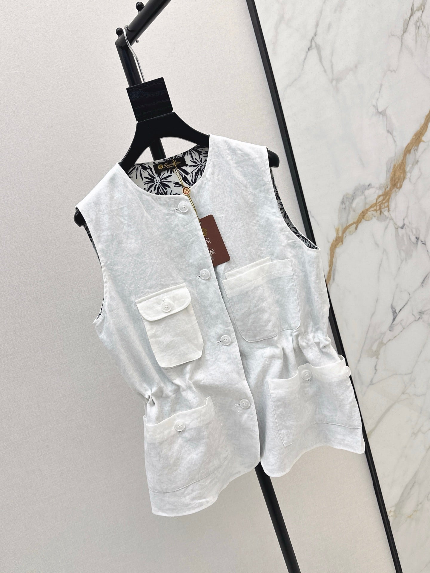 Loro 25ss linen vest