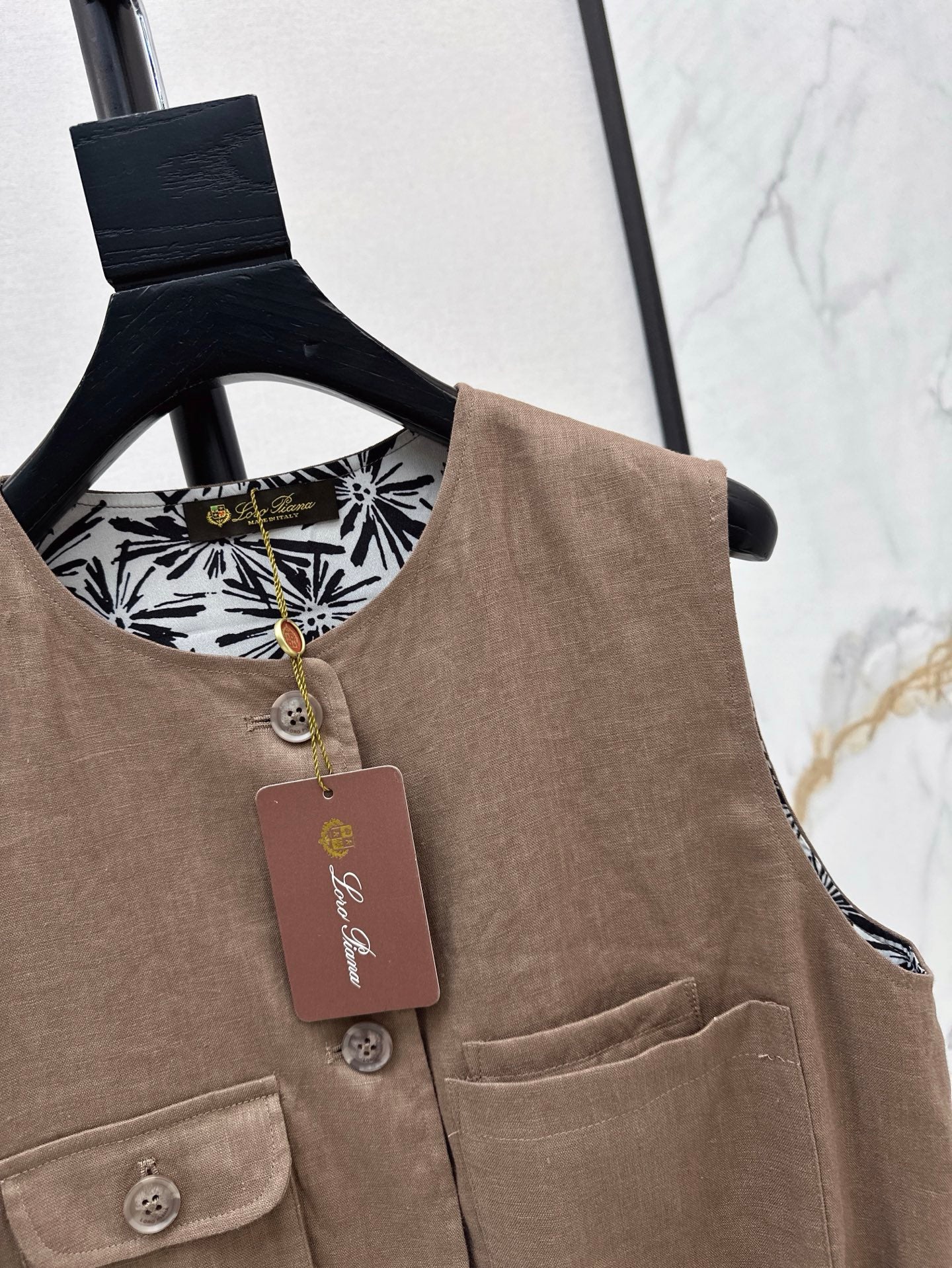 Loro 25ss linen vest