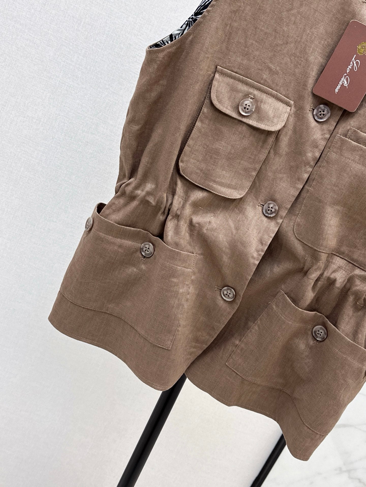 Loro 25ss linen vest