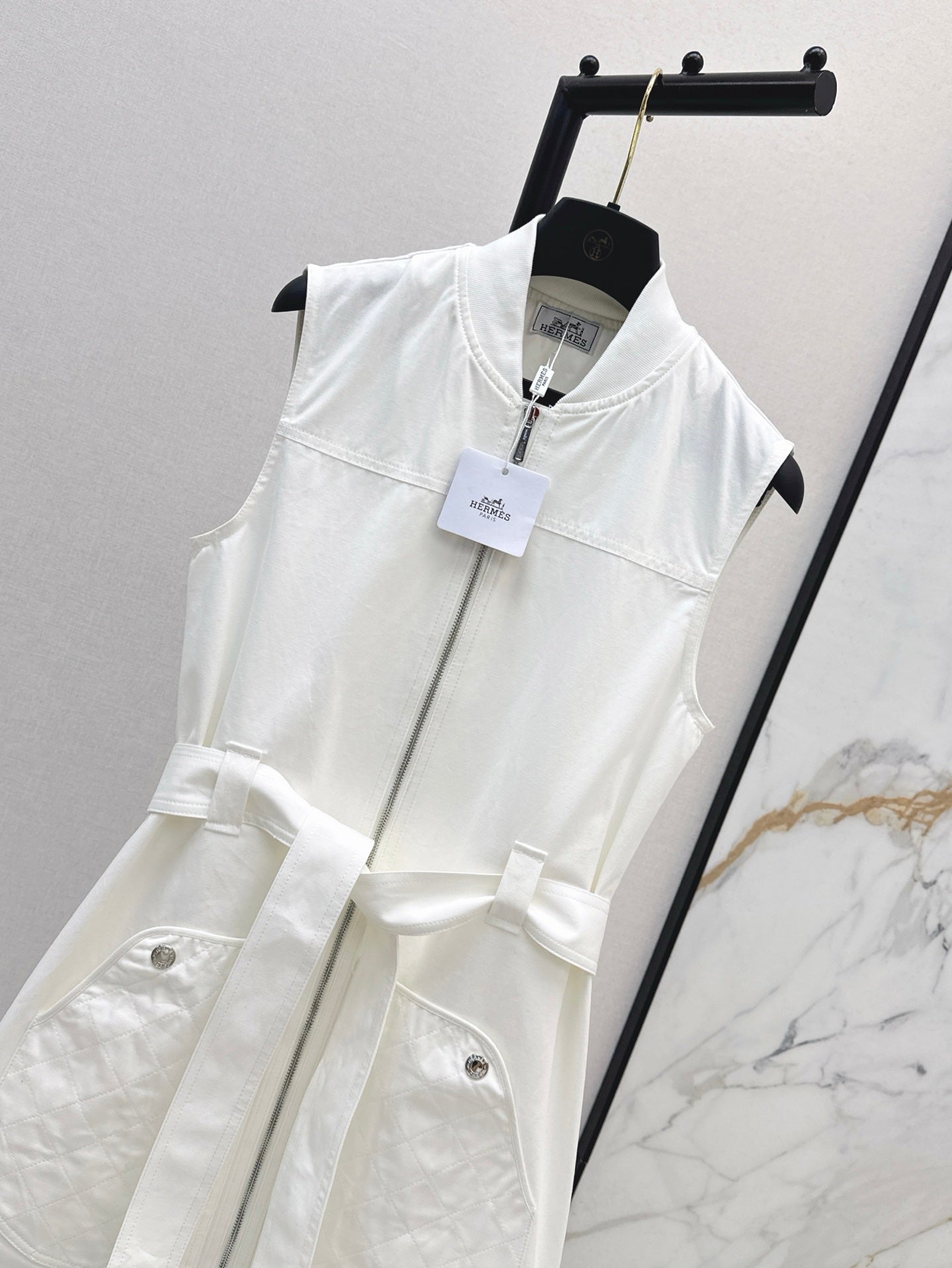 Her 25ss sleeveless dress