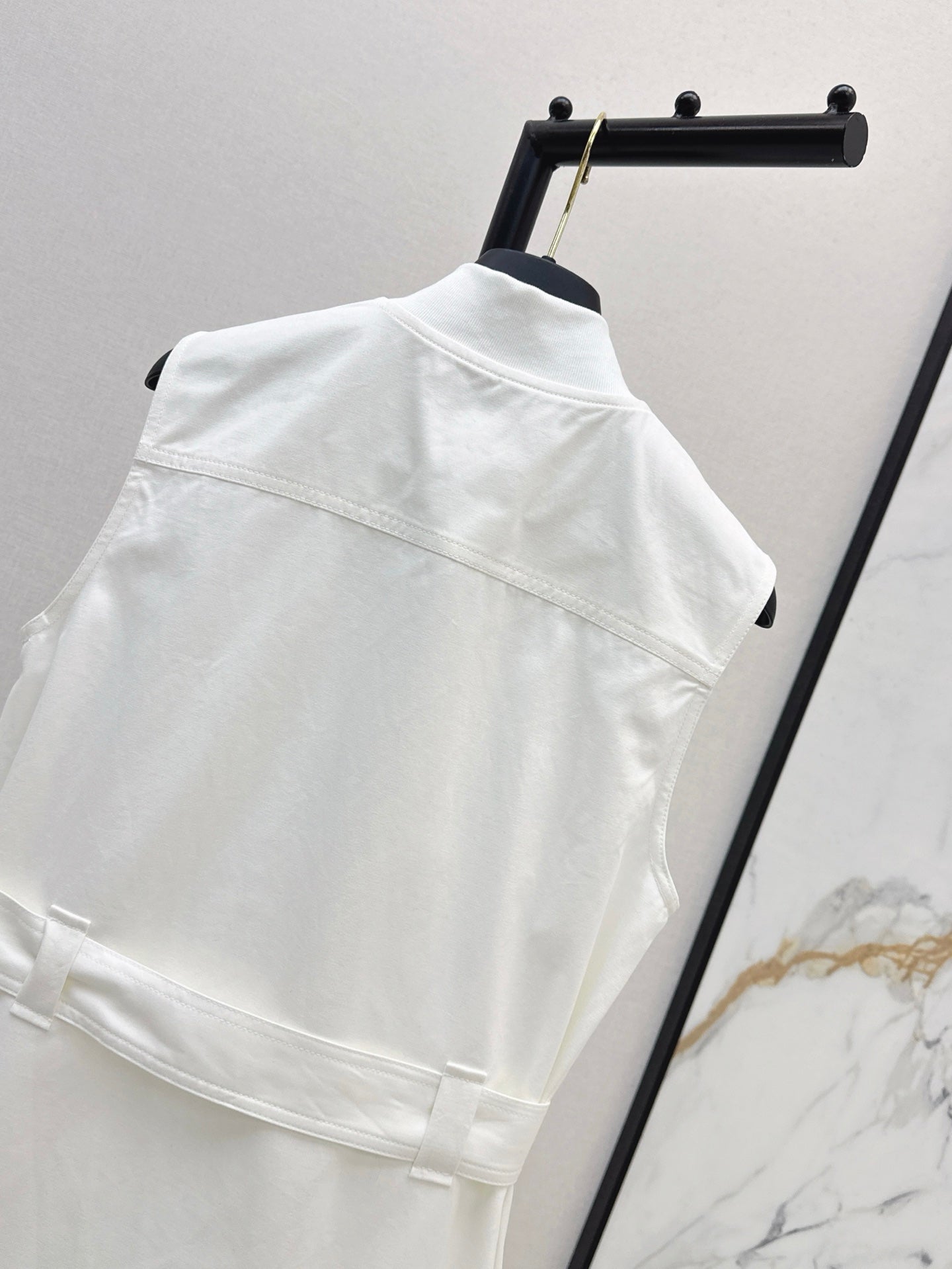 Her 25ss sleeveless dress