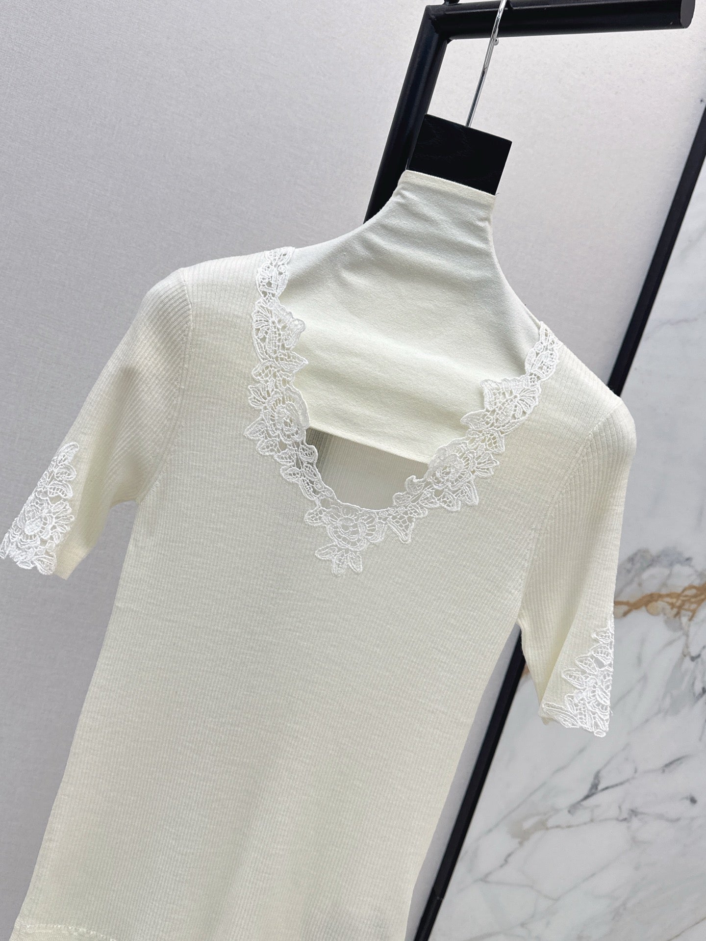 Cho 25ss lace knit shirt