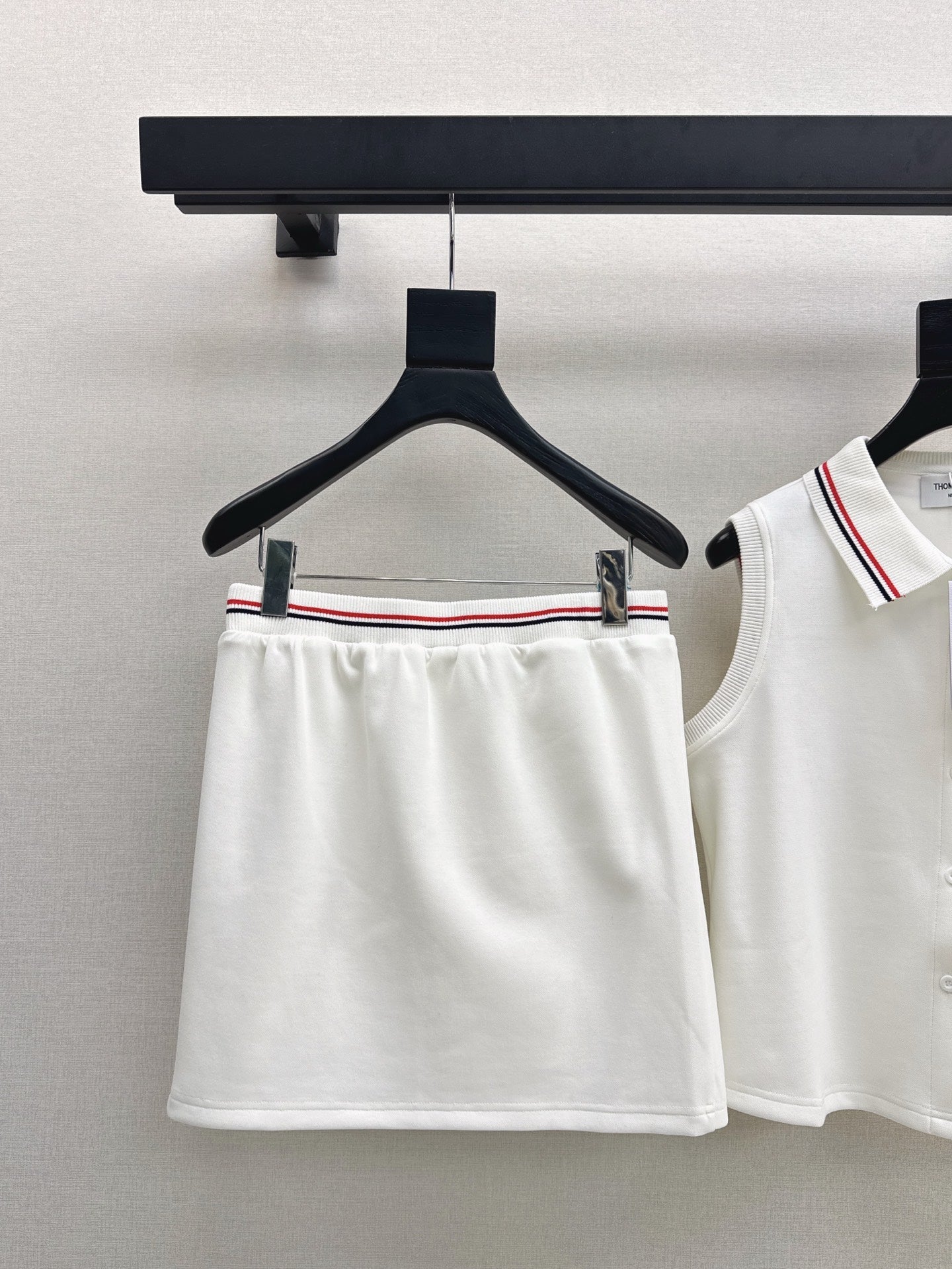 Thom 25ss vest skirt set