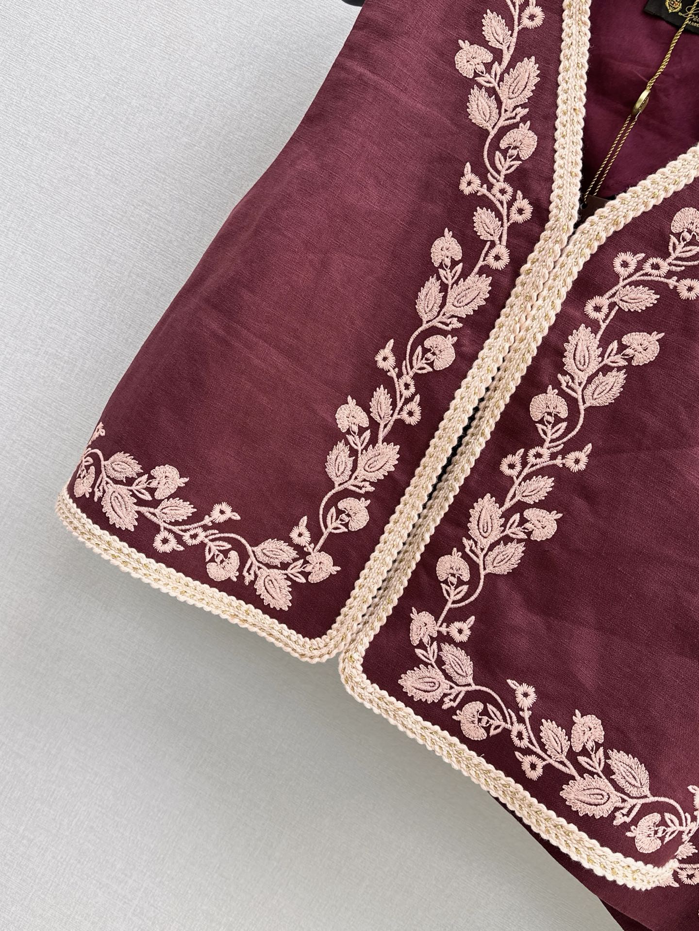 Loro 25ss linen embroidered suit