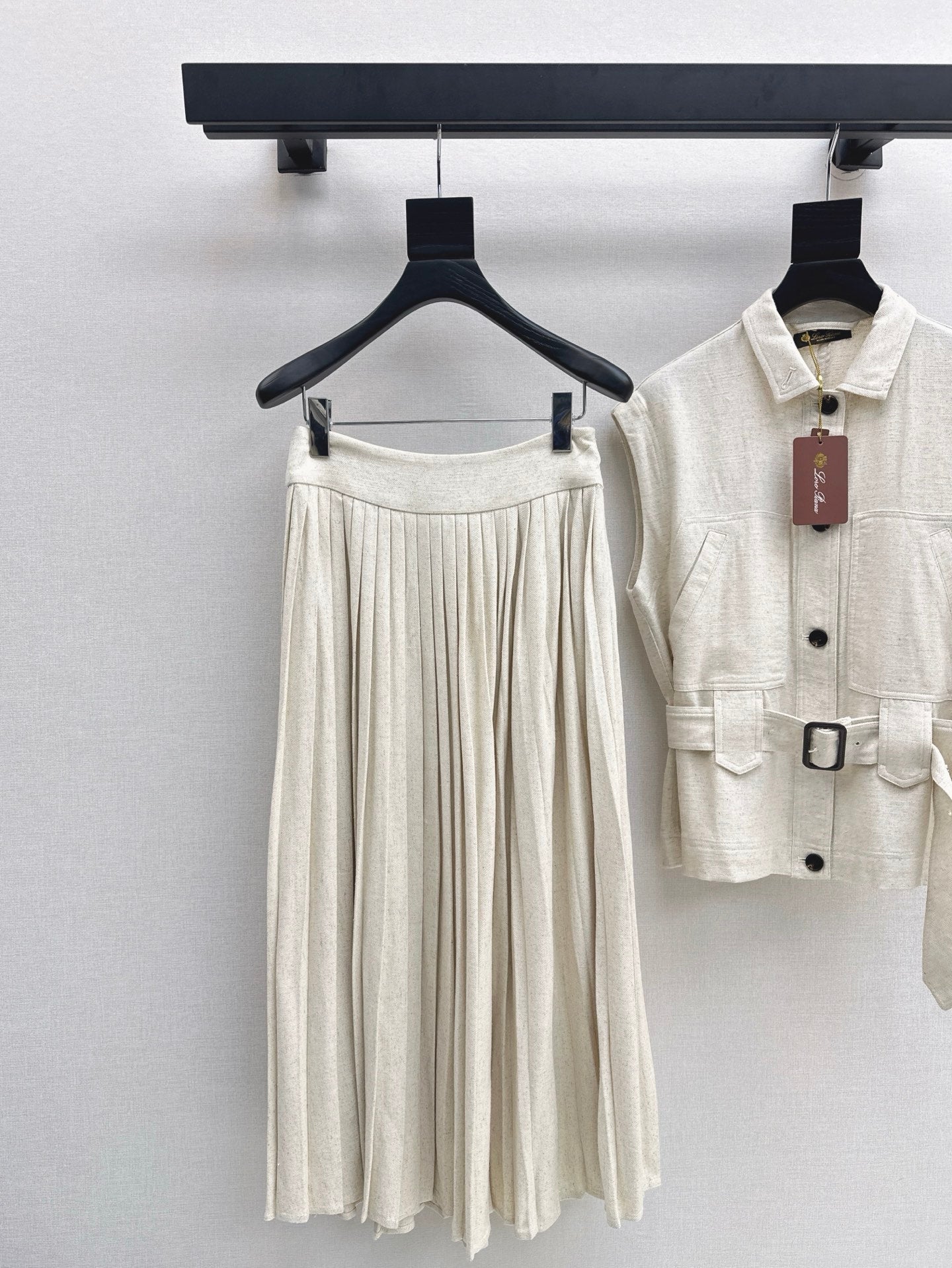 Loro 25ss linen suit
