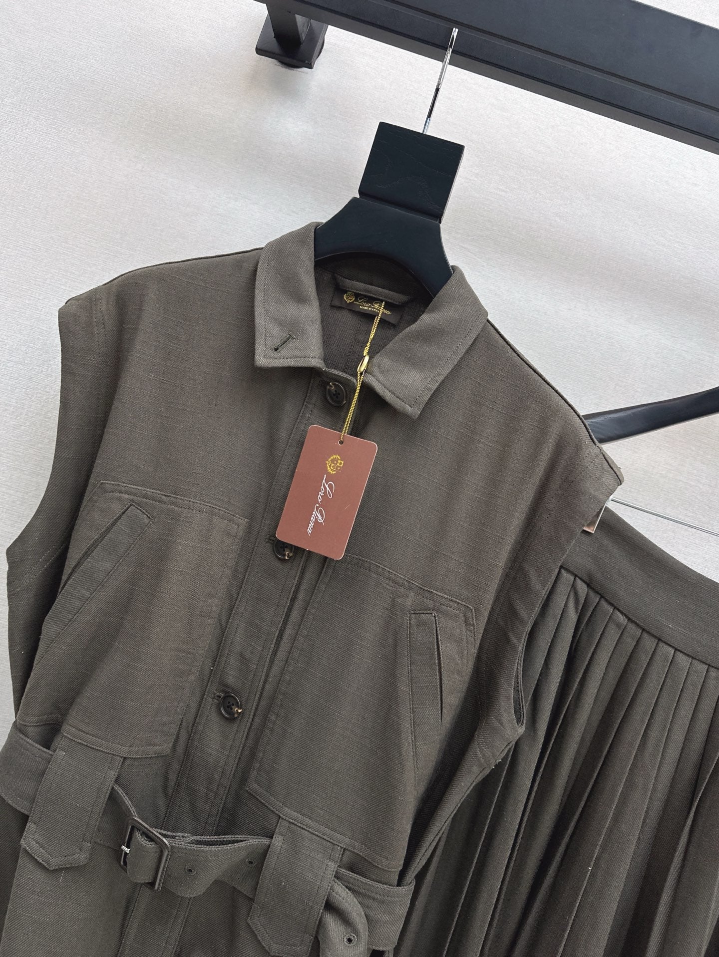 Loro 25ss linen suit