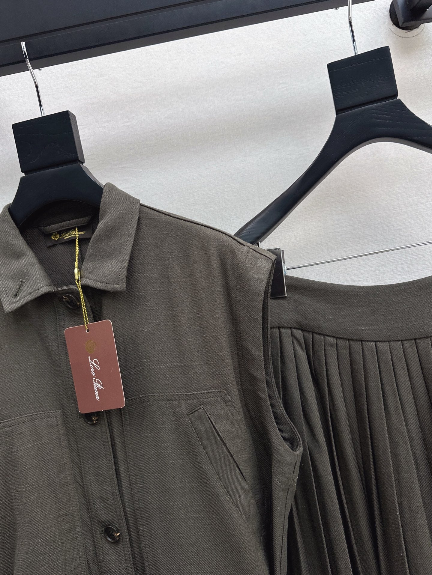 Loro 25ss linen suit
