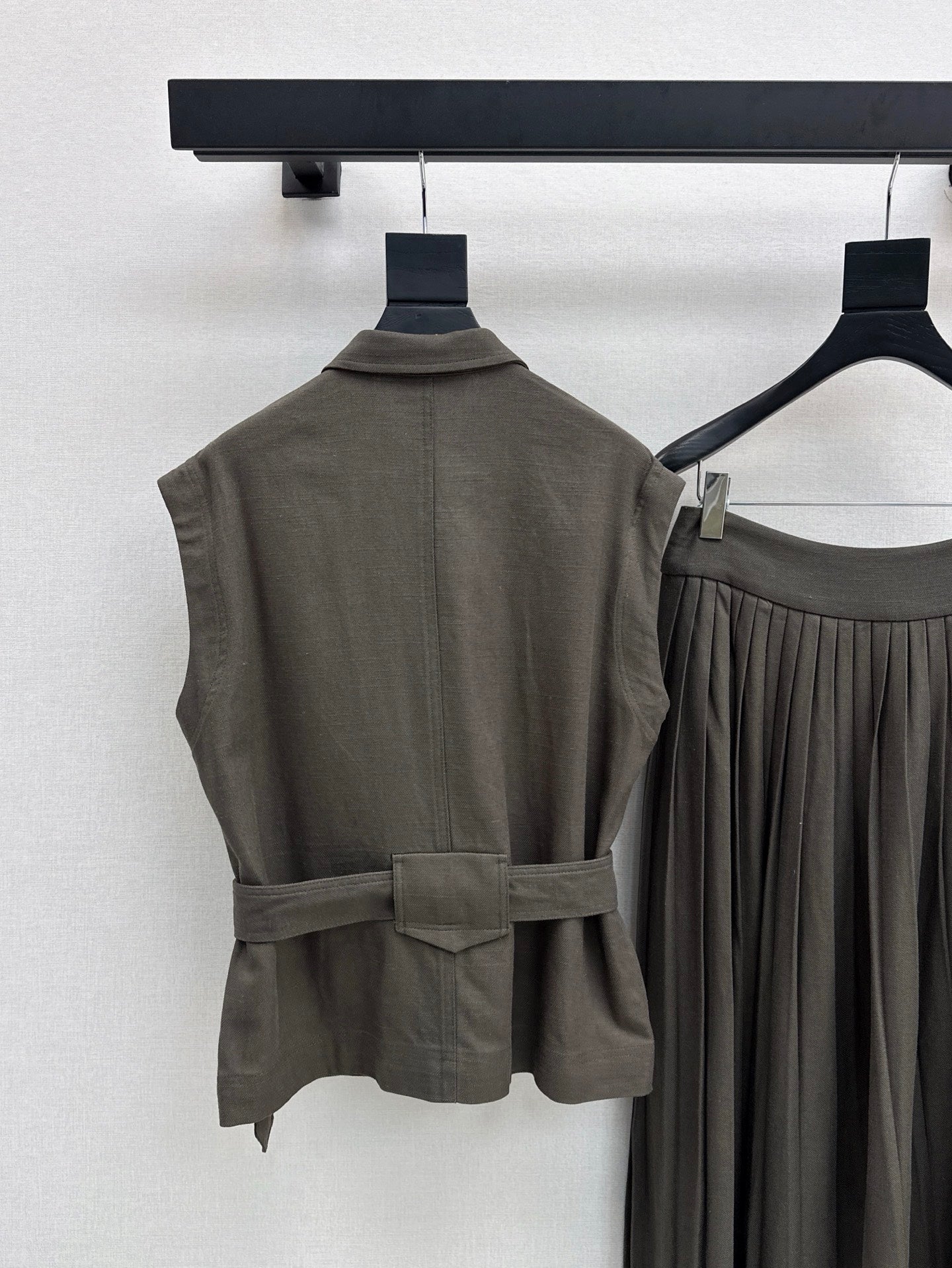 Loro 25ss linen suit