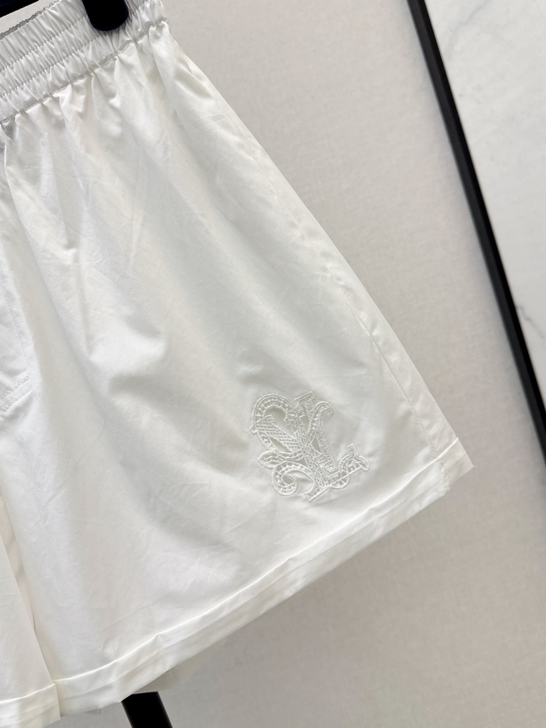 Louis 25ss embroidered short