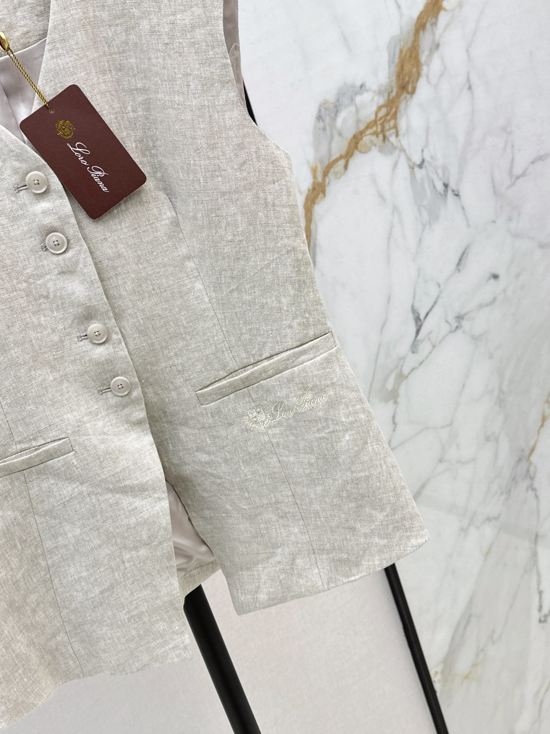 Loro 25ss linen vest