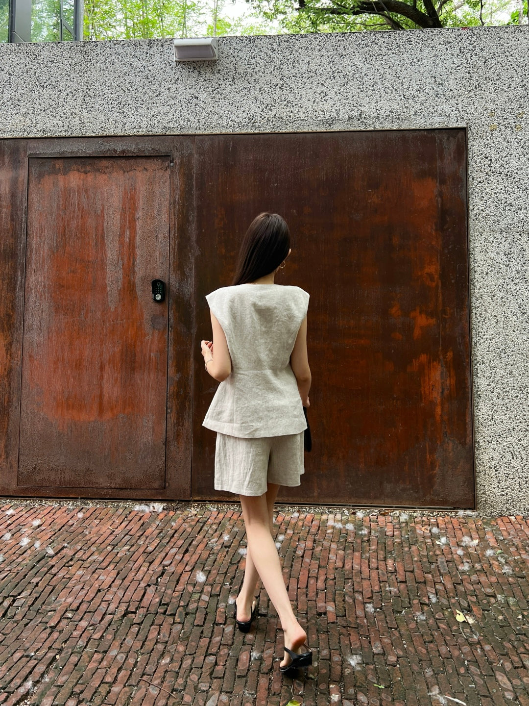 Loro 25ss linen vest