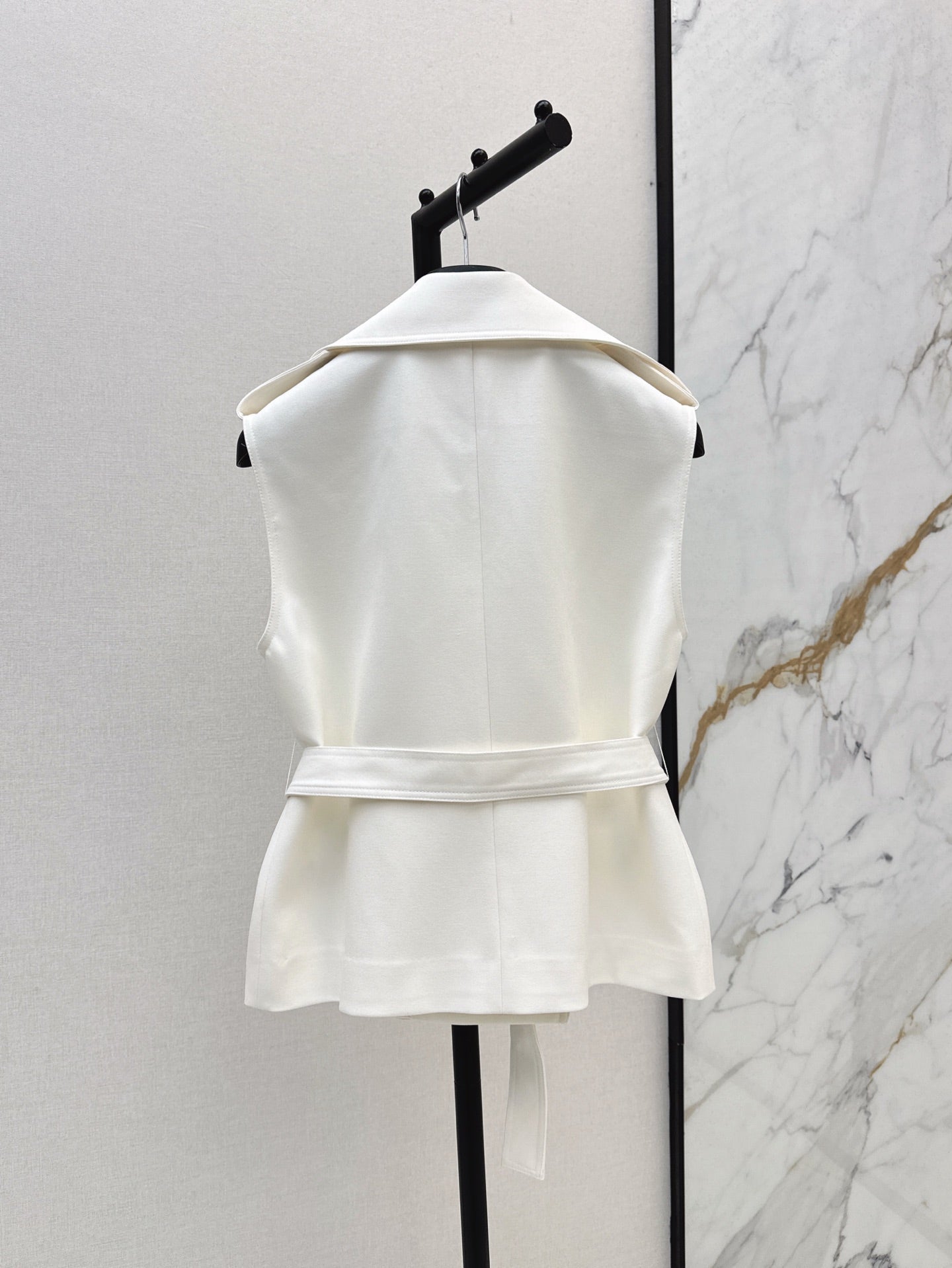 CD 25SS embroidered vest