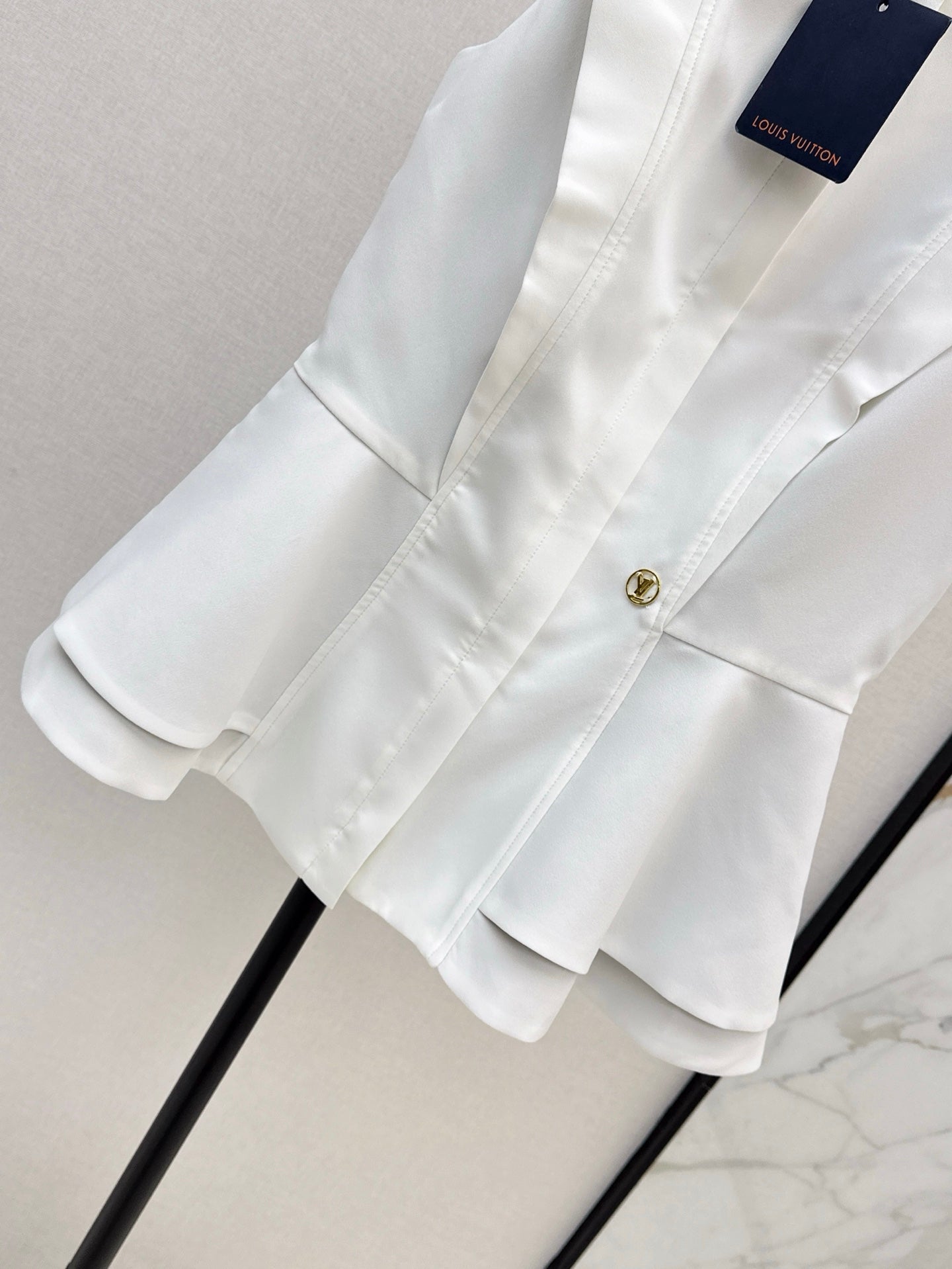 Louis 25ss sleeveless shirt