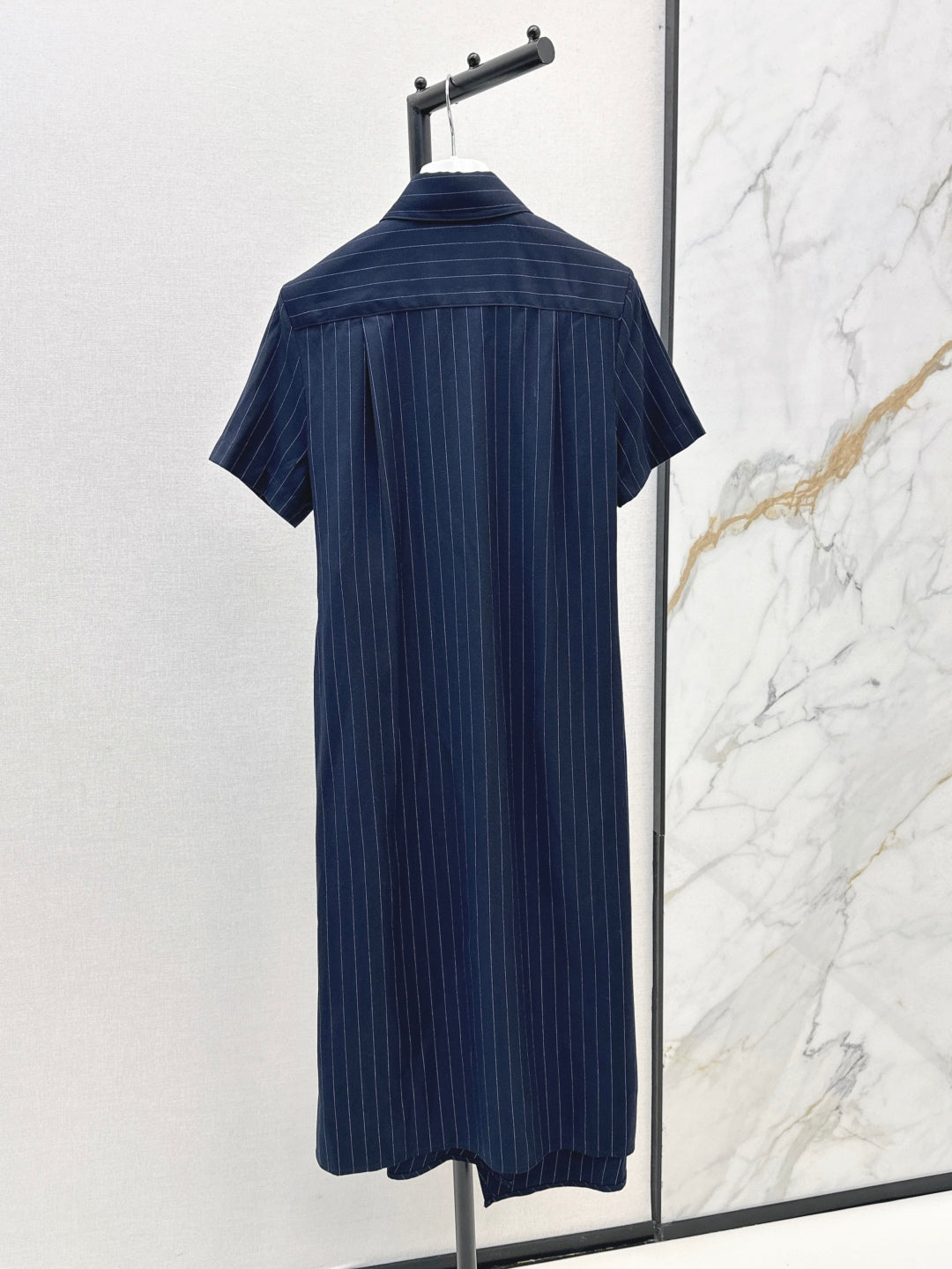 Loe 25ss pleated dress