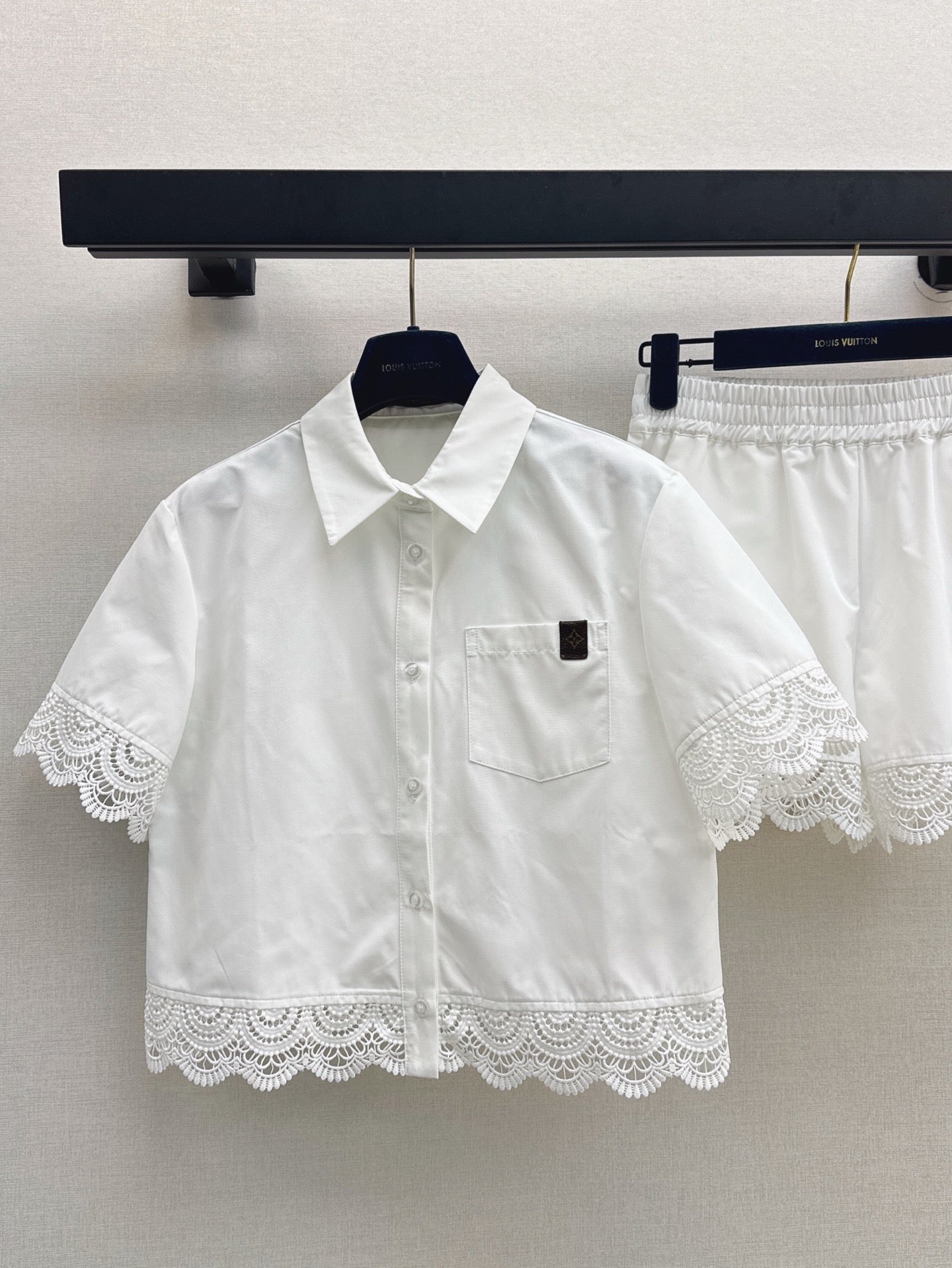 Louis 25ss lace suit