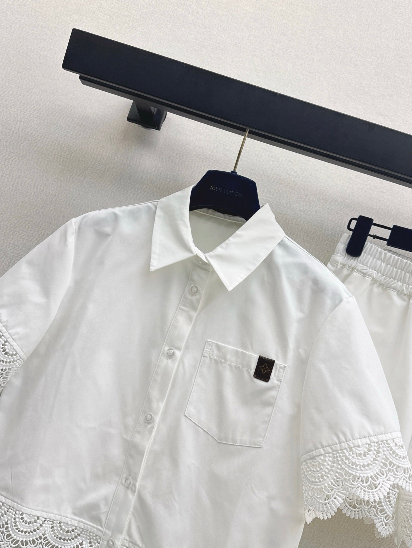 Louis 25ss lace suit