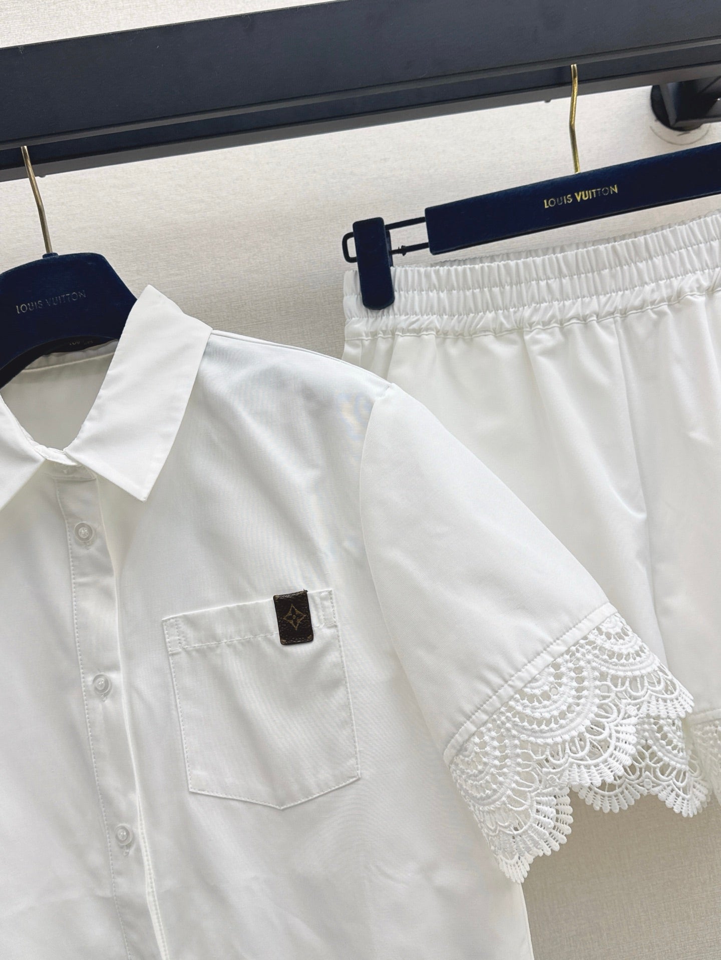 Louis 25ss lace suit