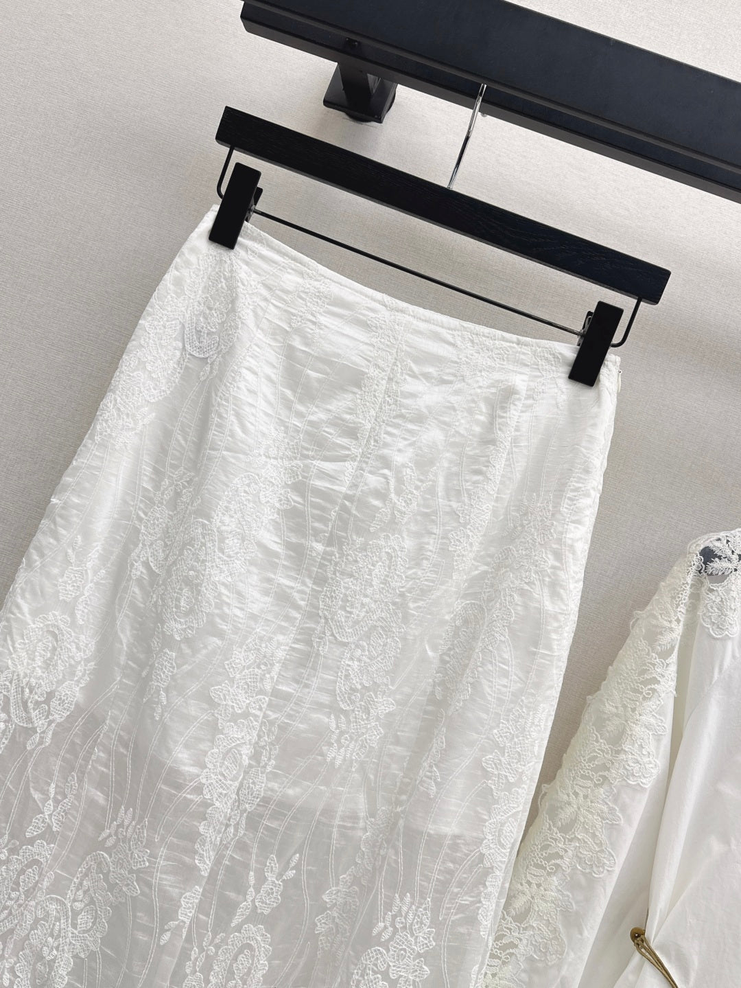 Es 25ss lace hollow skirt