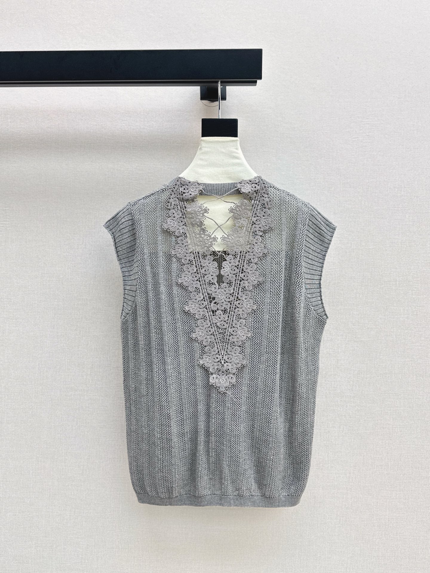 Celi 25ss knit vest