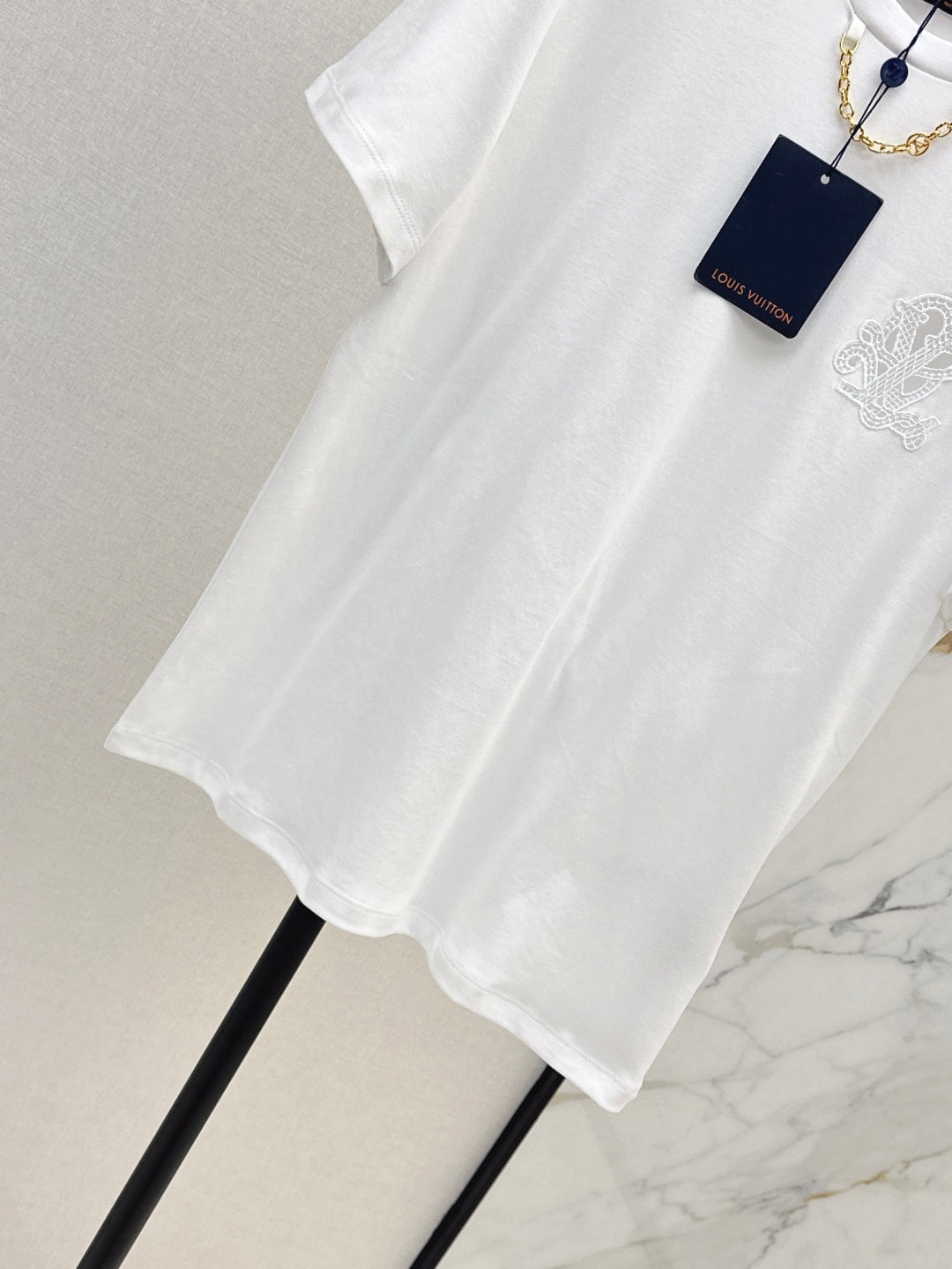 Louis 25ss embroidered t-shirt