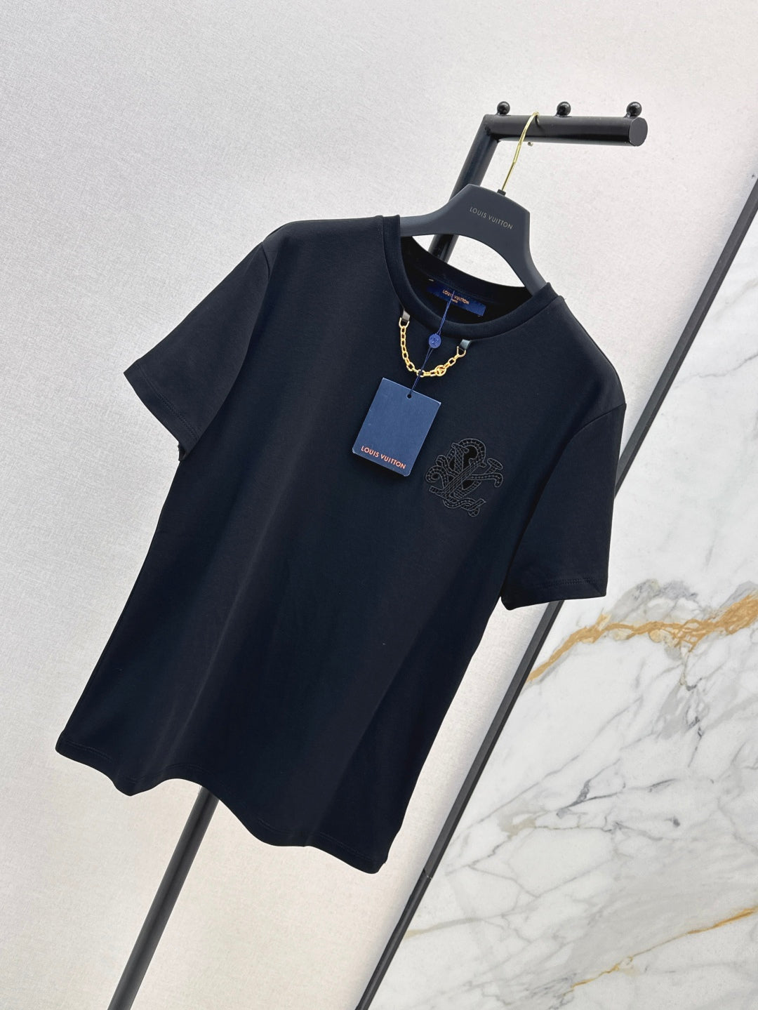 Louis 25ss embroidered t-shirt