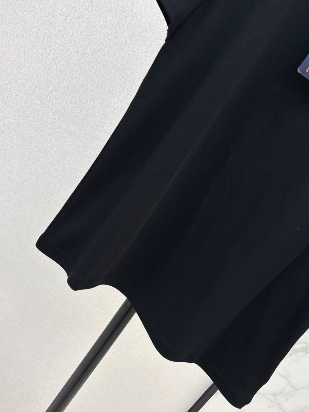 Louis 25ss embroidered t-shirt